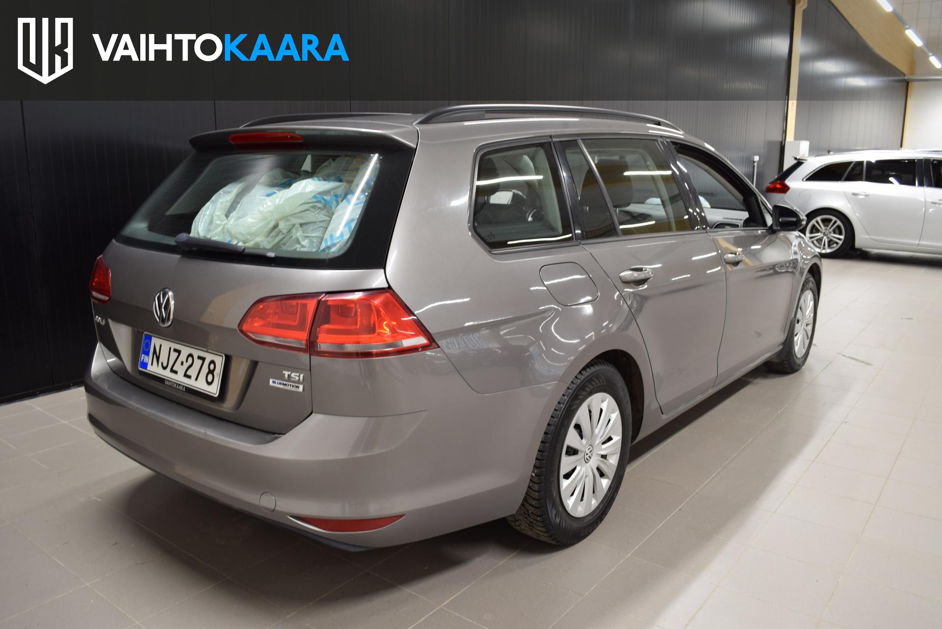 VOLKSWAGEN Golf 2015