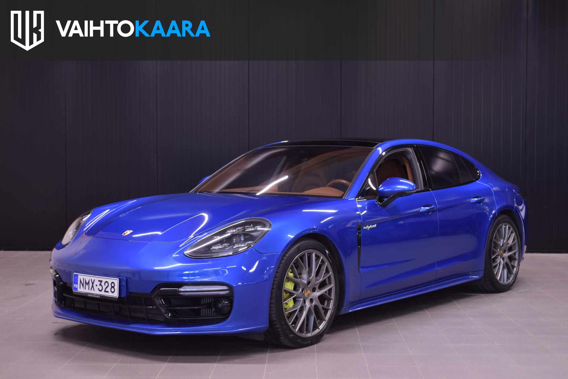 PORSCHE Panamera 2018
