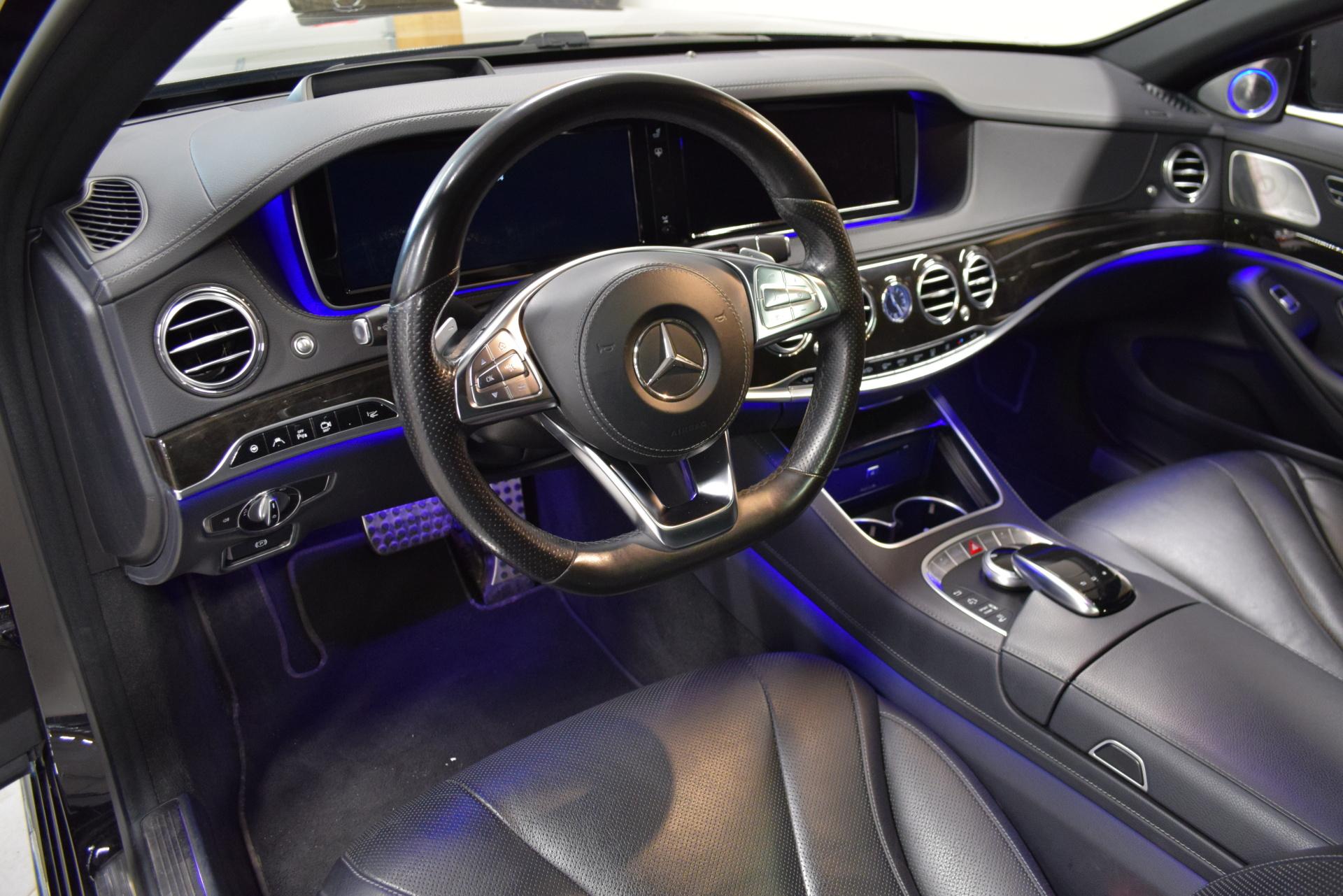 MERCEDES-BENZ S 22
