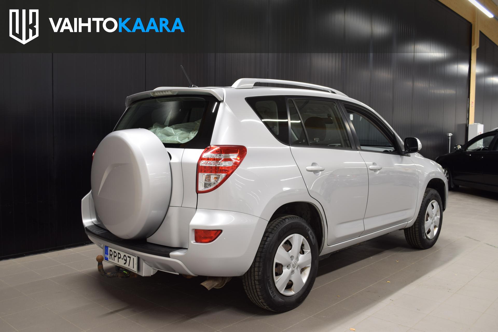 TOYOTA RAV4 5
