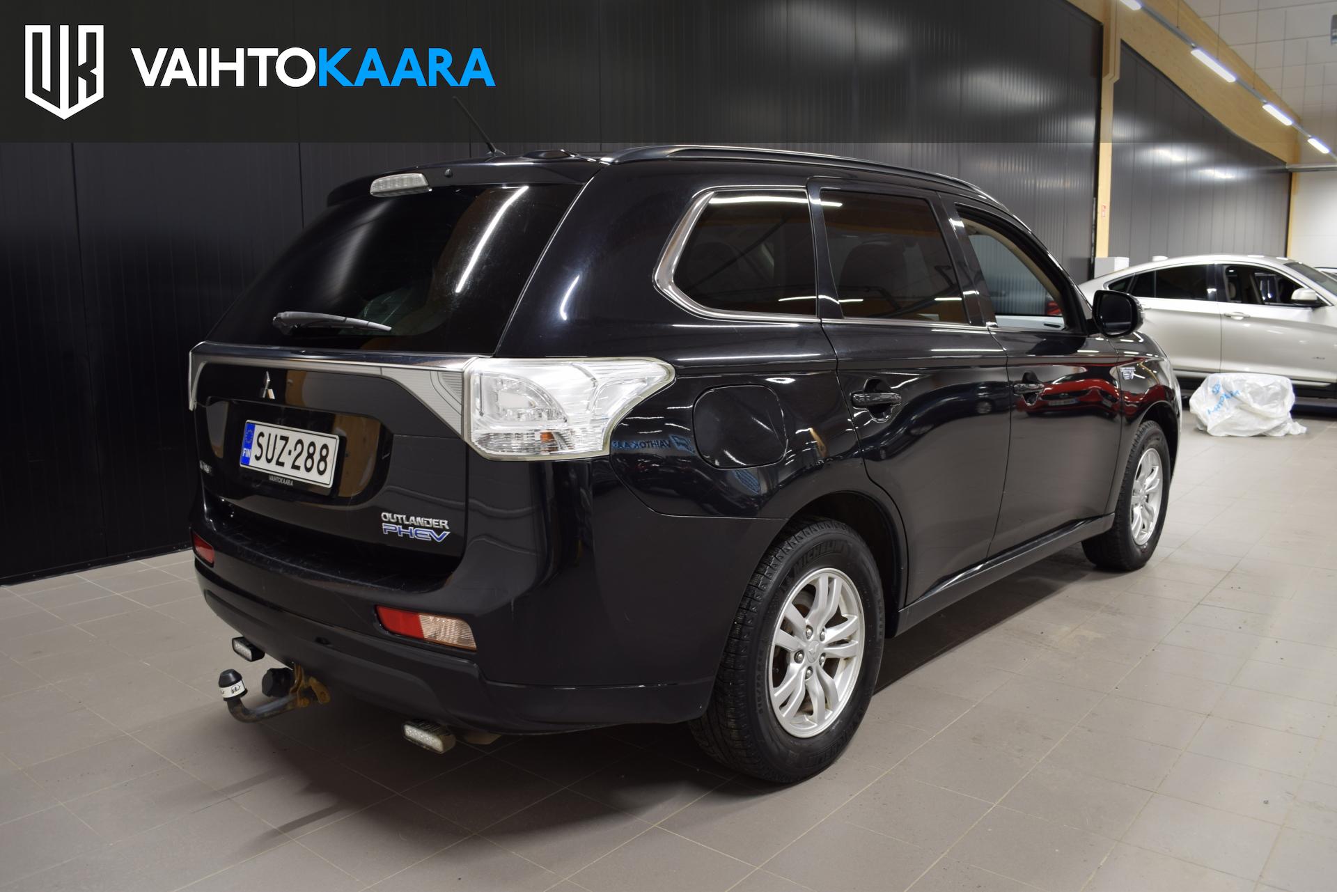MITSUBISHI Outlander PHEV 2013