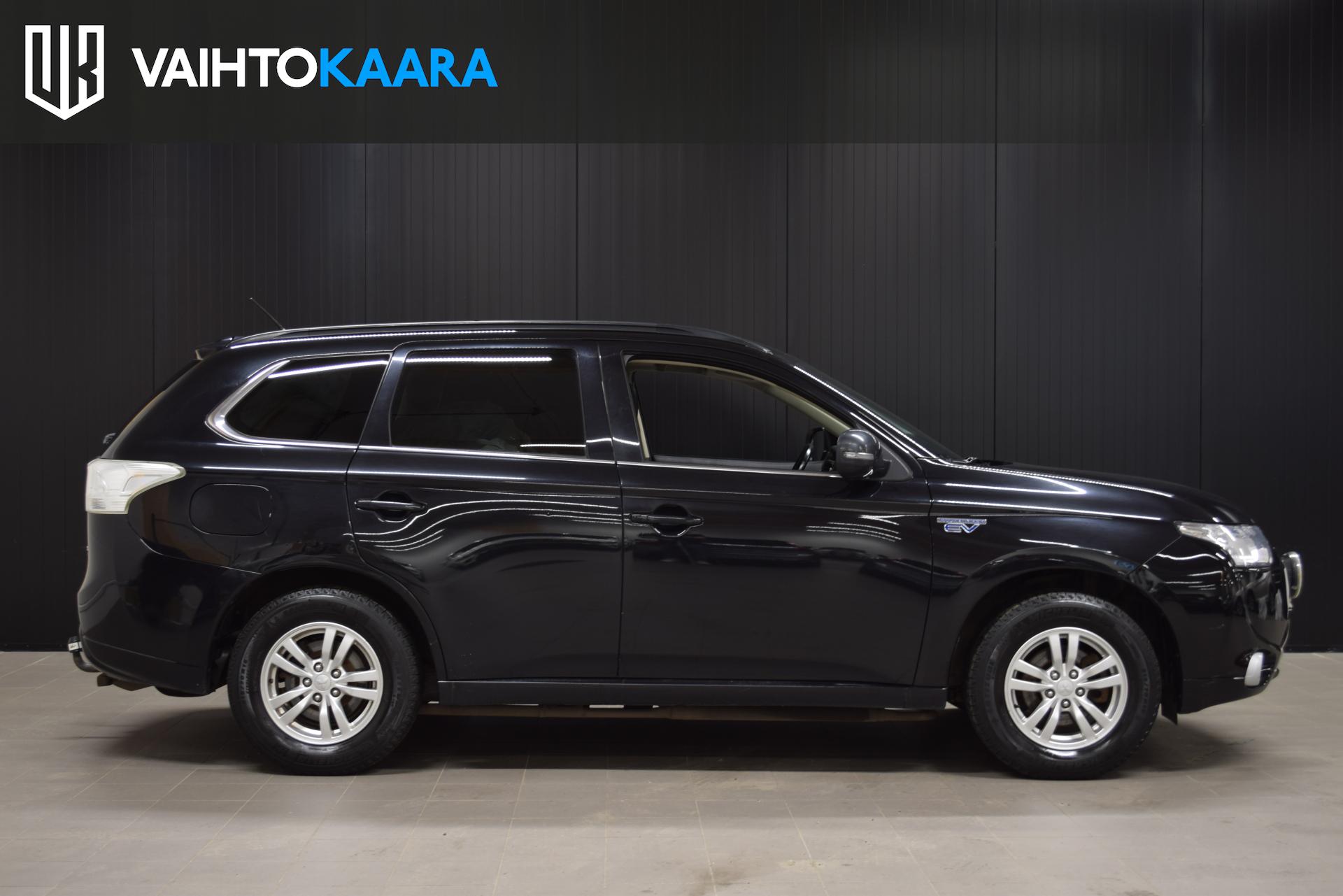 MITSUBISHI Outlander PHEV 2013