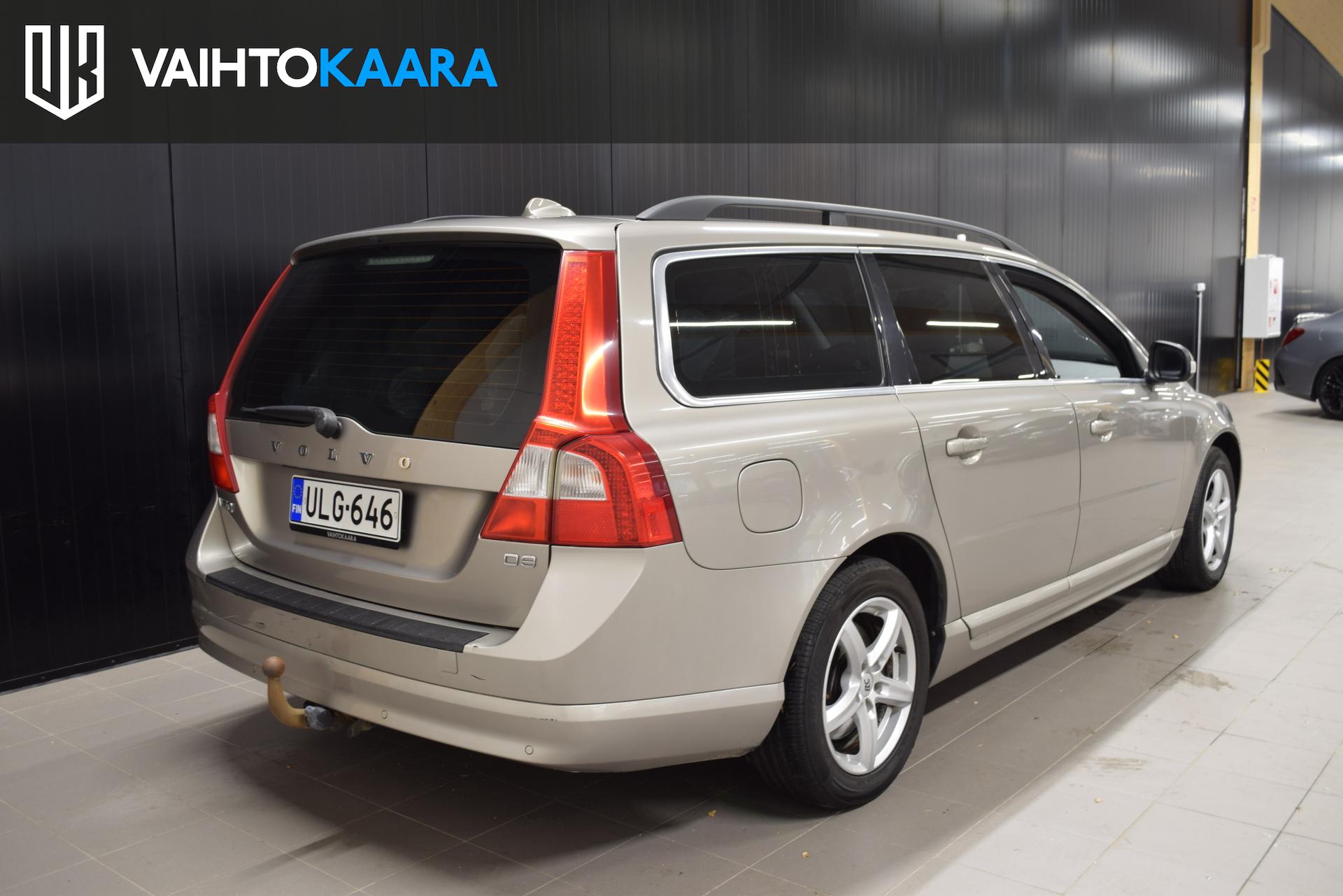 VOLVO V70 2011