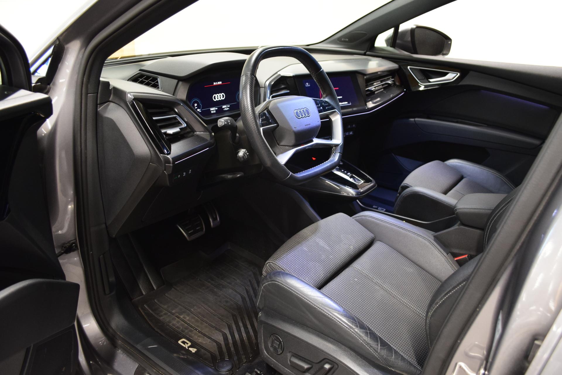 AUDI Q4 e-tron 2022