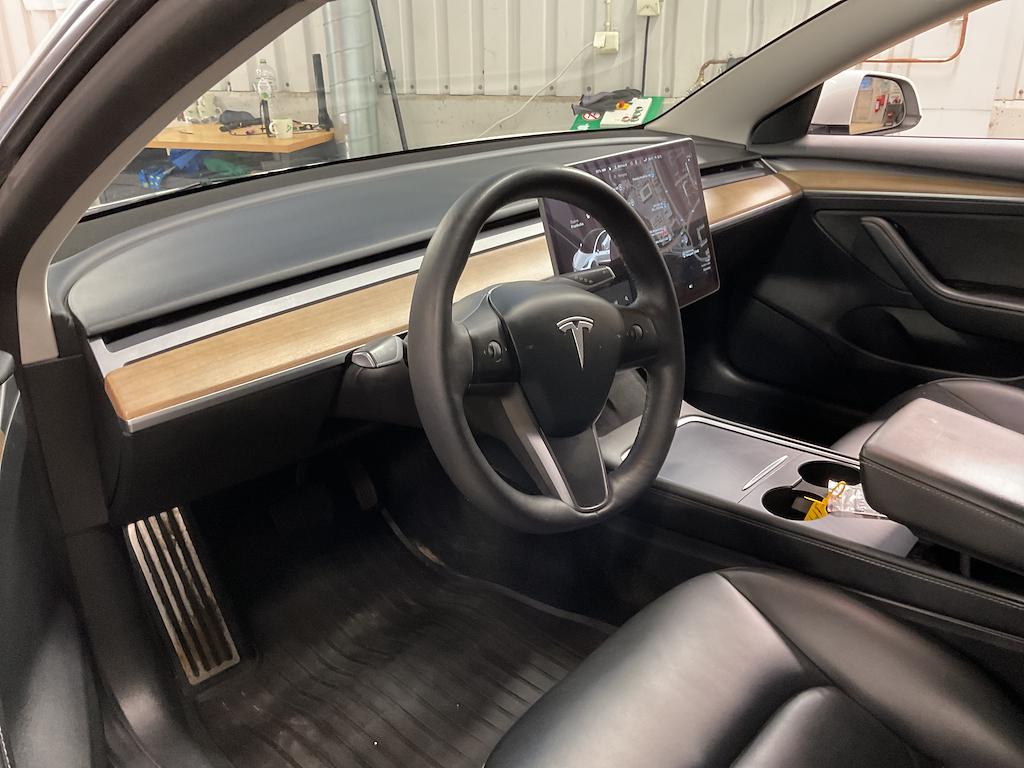 TESLA Model 3 2021