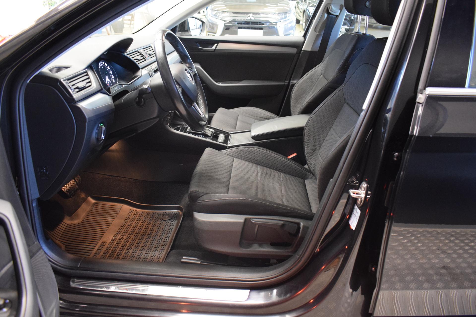 SKODA Superb 12