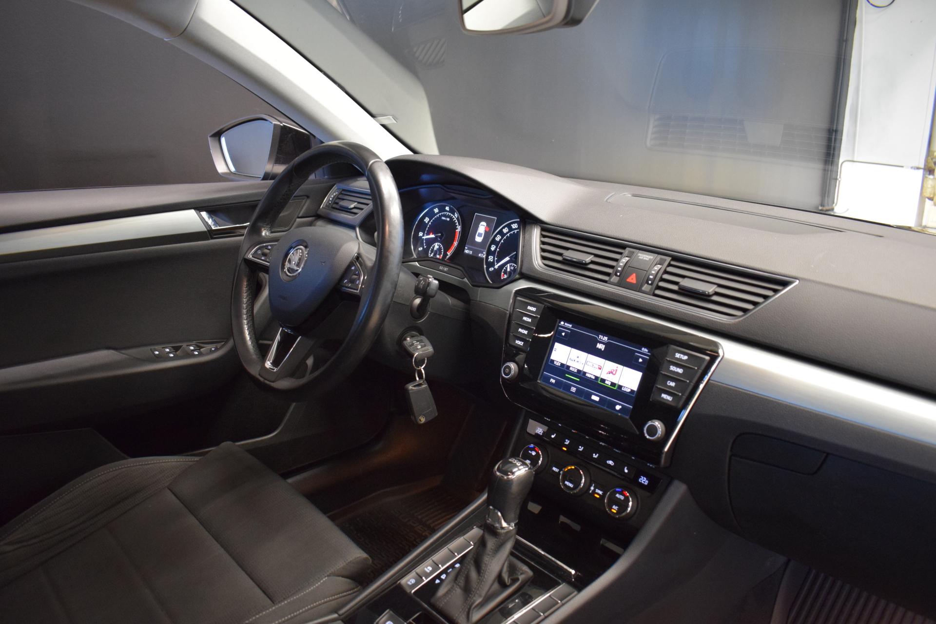 SKODA Superb 14