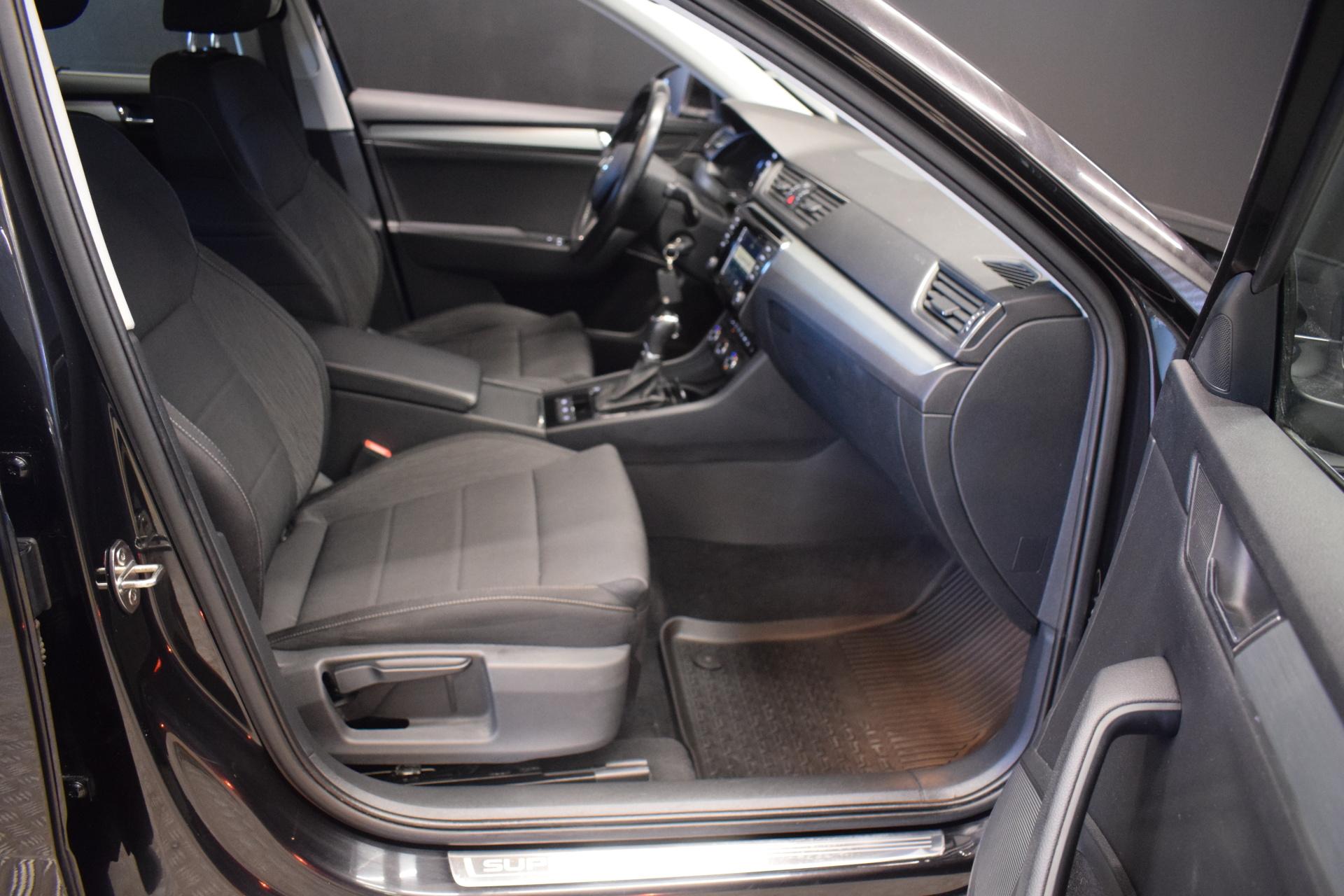 SKODA Superb 15