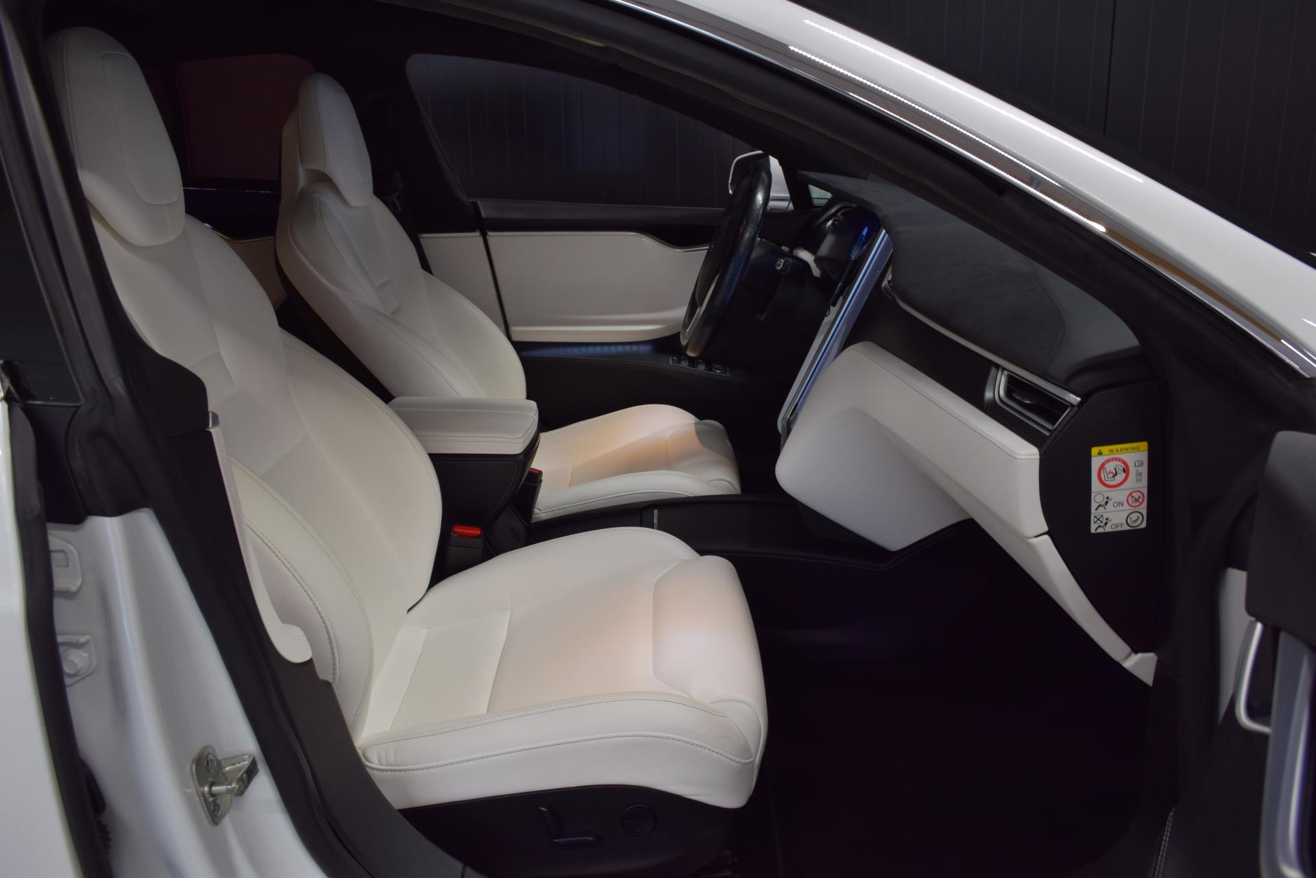 TESLA Model S 2017