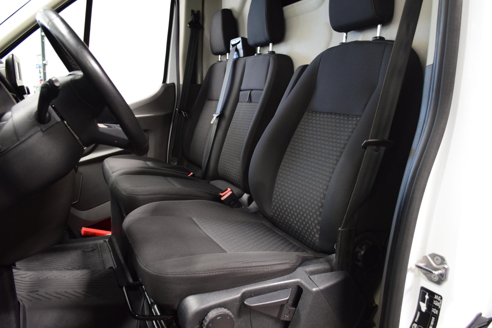 FORD Transit 2023