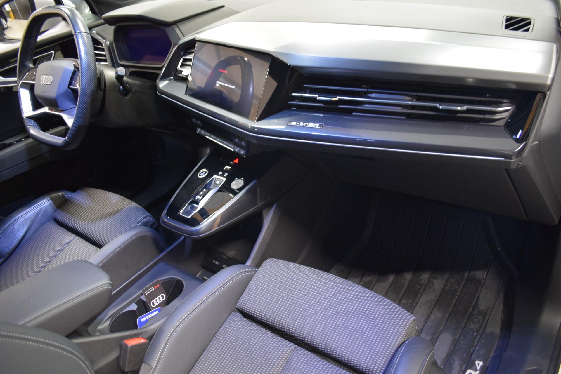 AUDI Q4 e-tron 2023