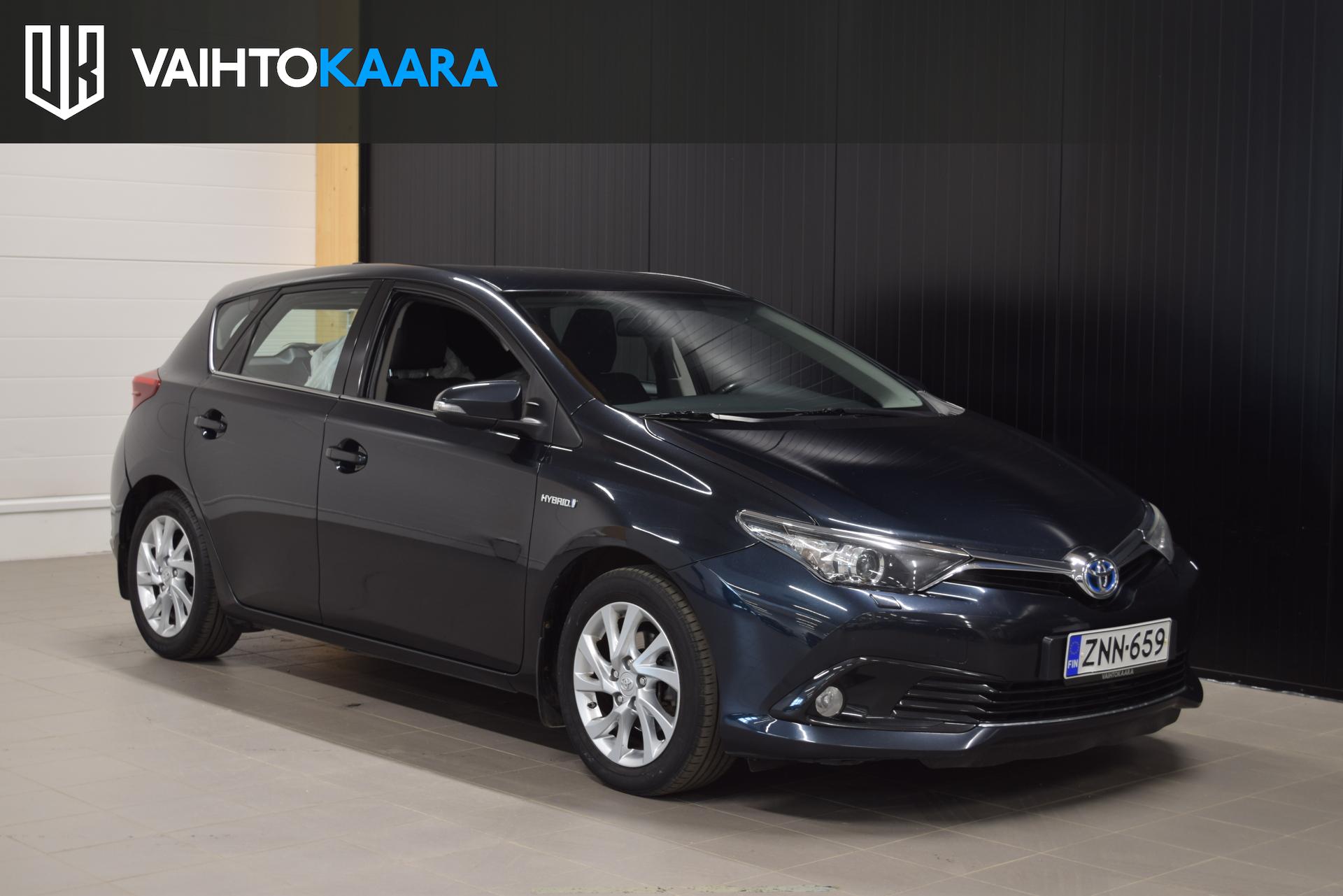 TOYOTA Auris 2016