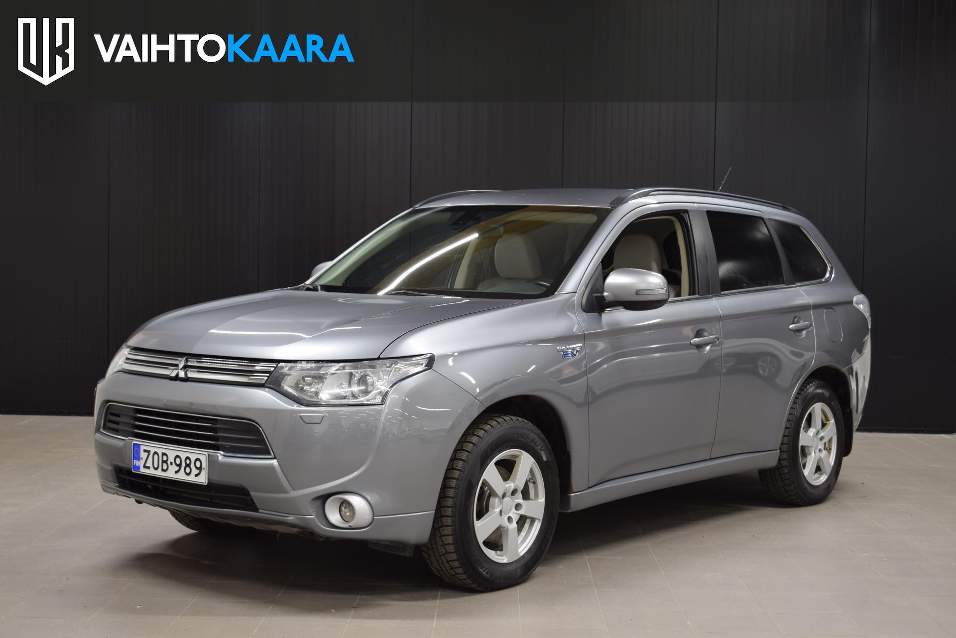MITSUBISHI Outlander PHEV 2015