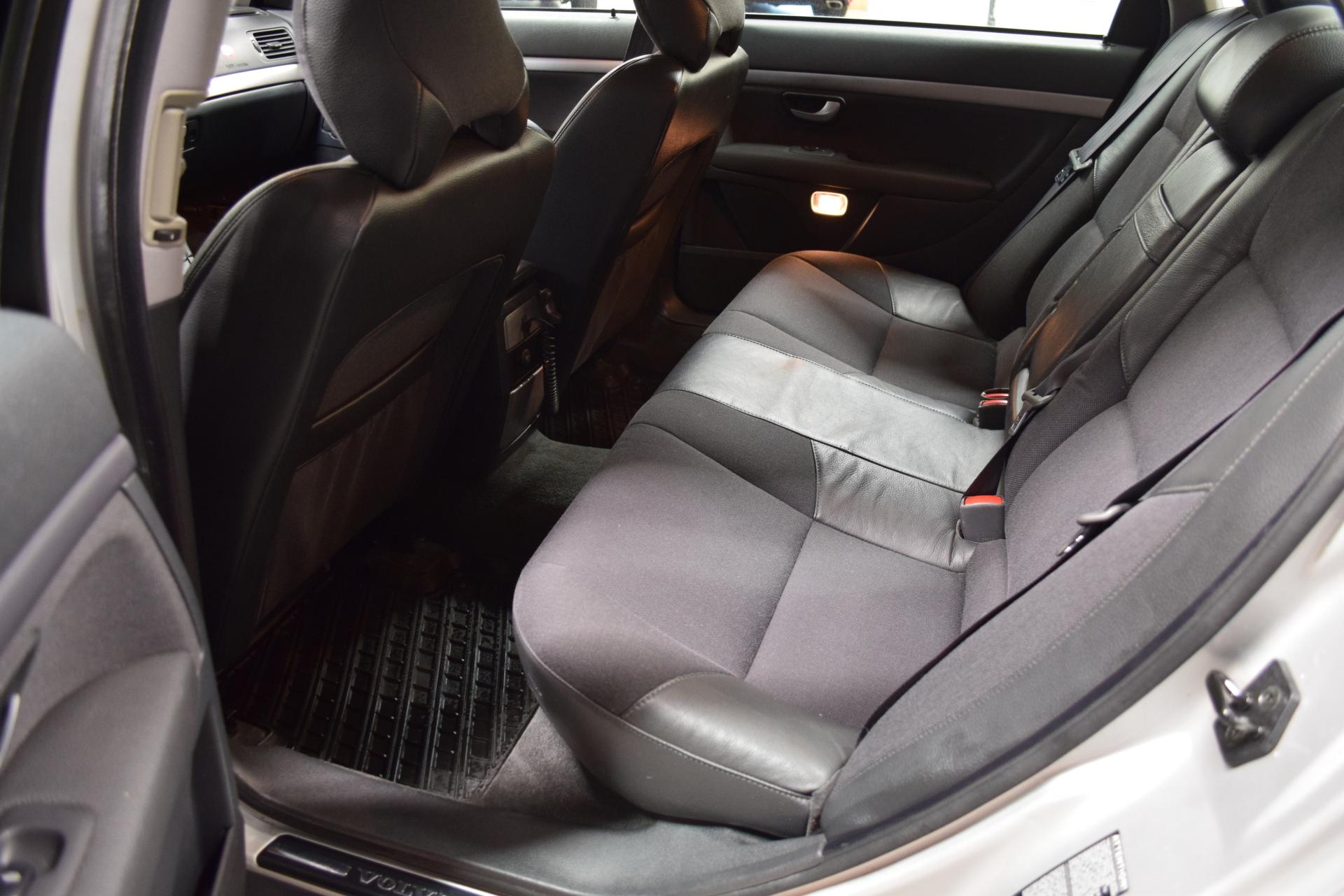 VOLVO S80 2003