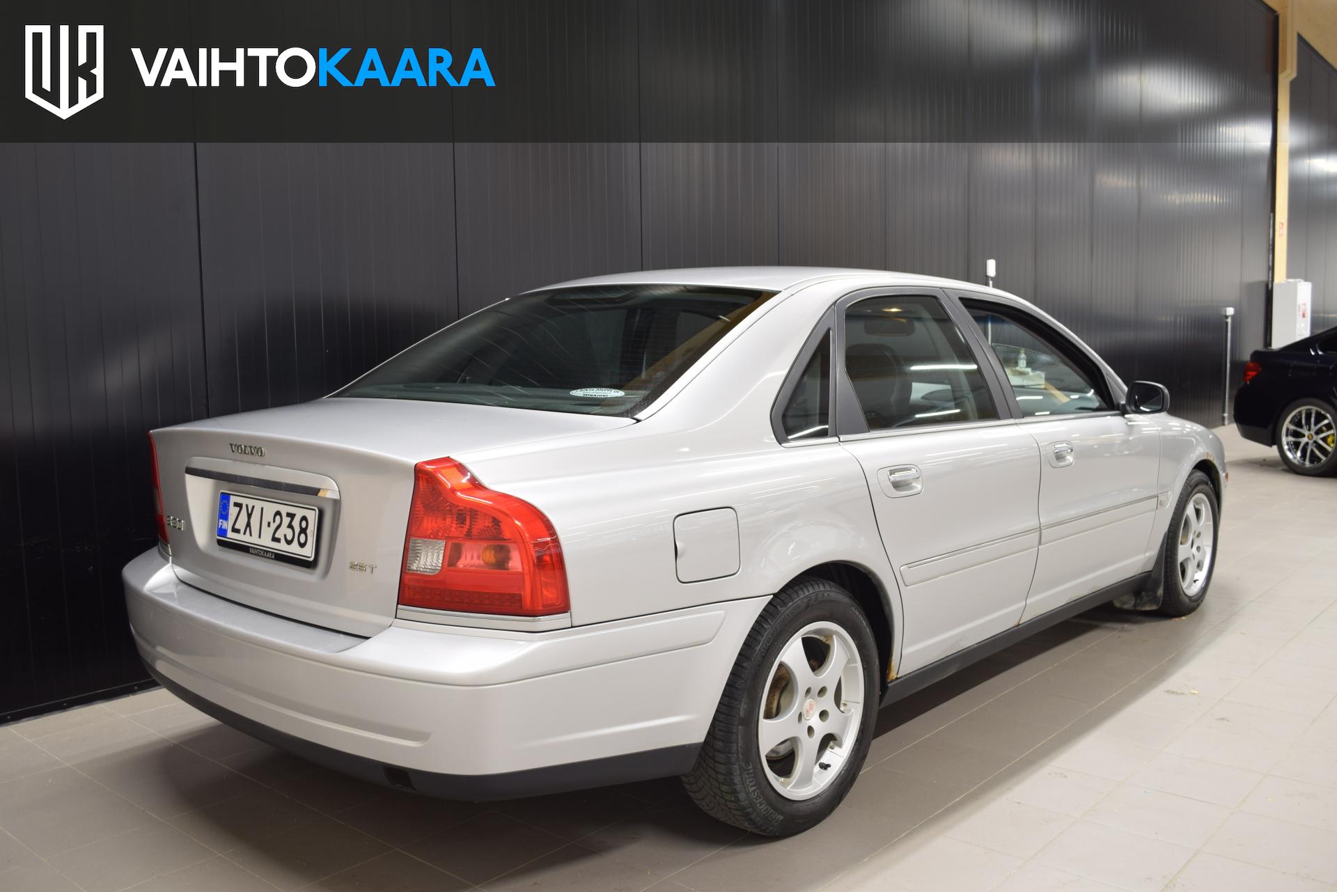VOLVO S80 2003