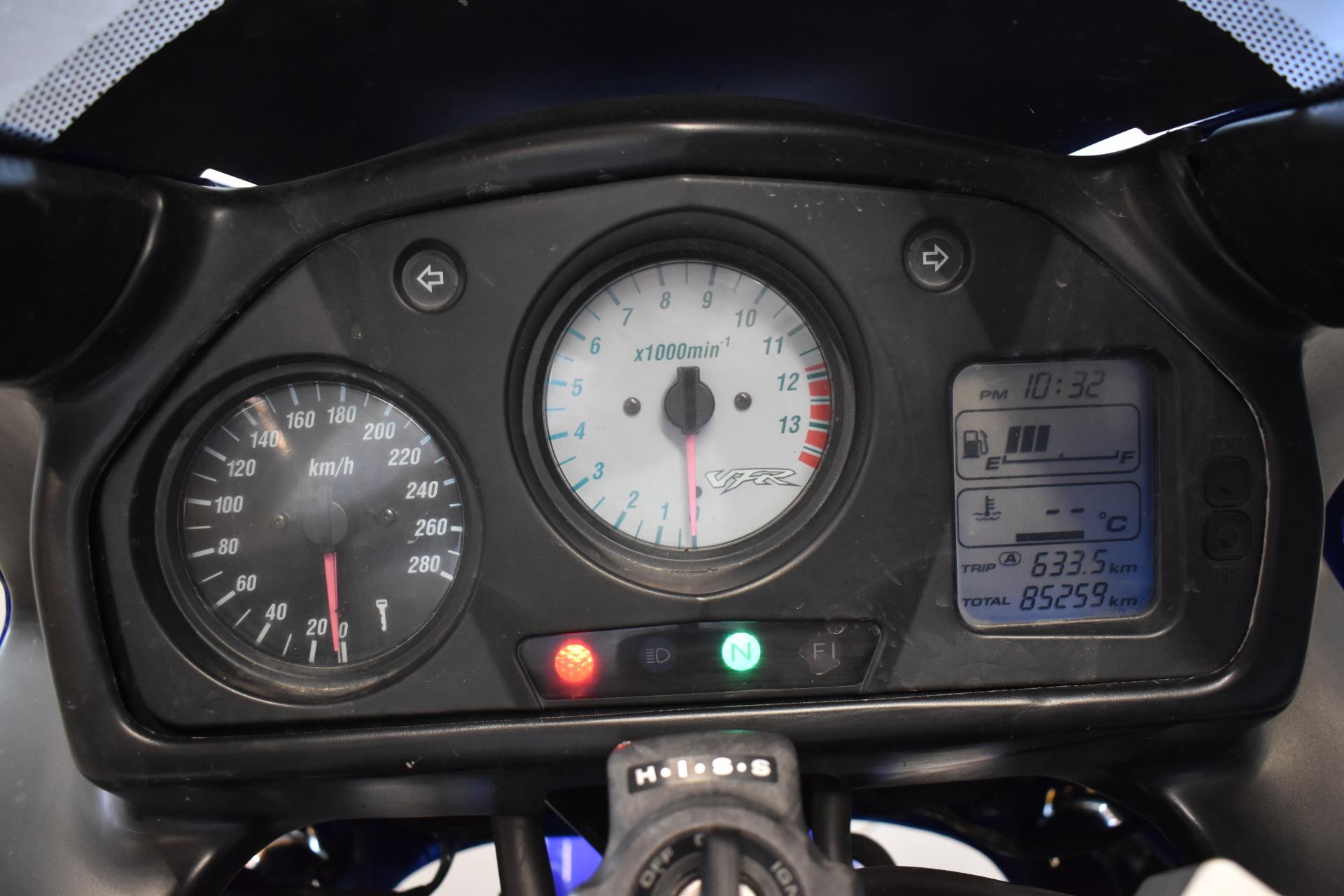 HONDA VFR 2001
