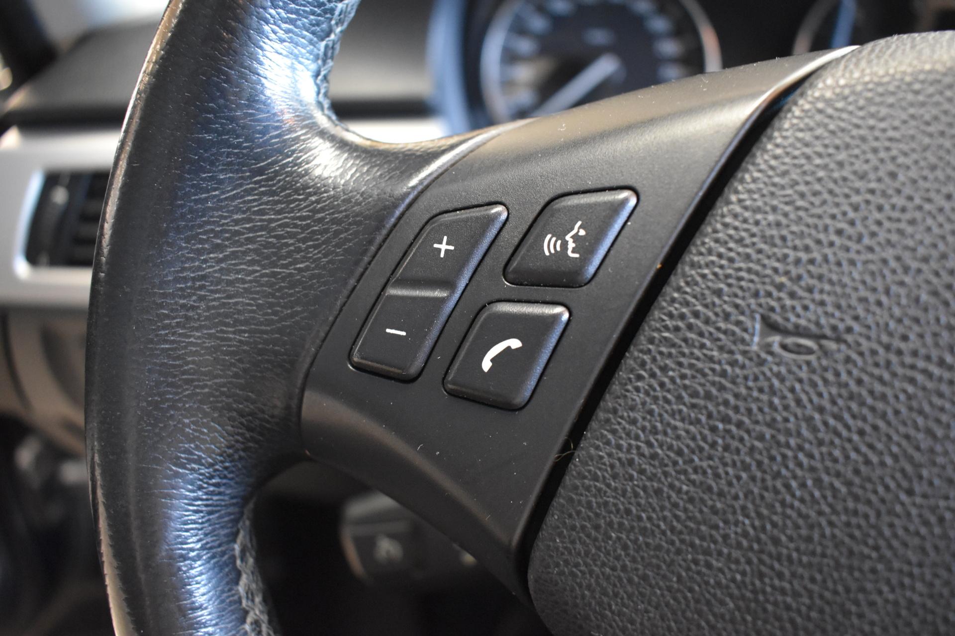 BMW 320 2009