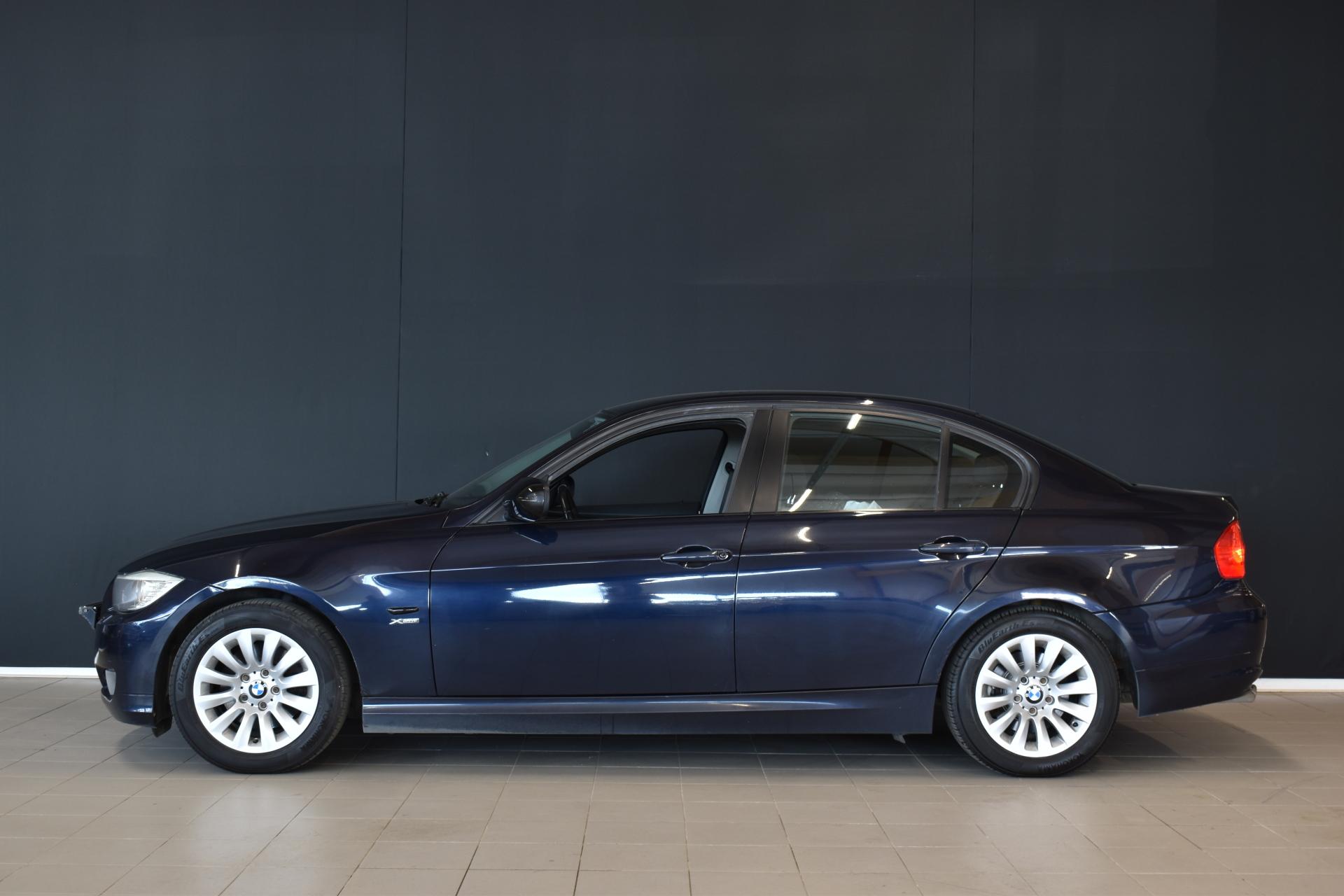BMW 320 2009