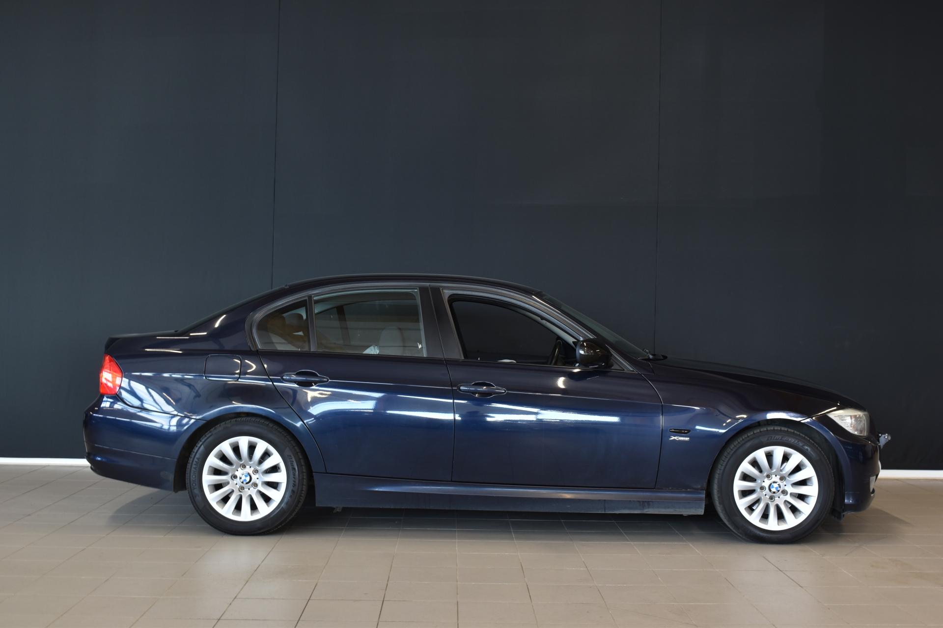 BMW 320 2009