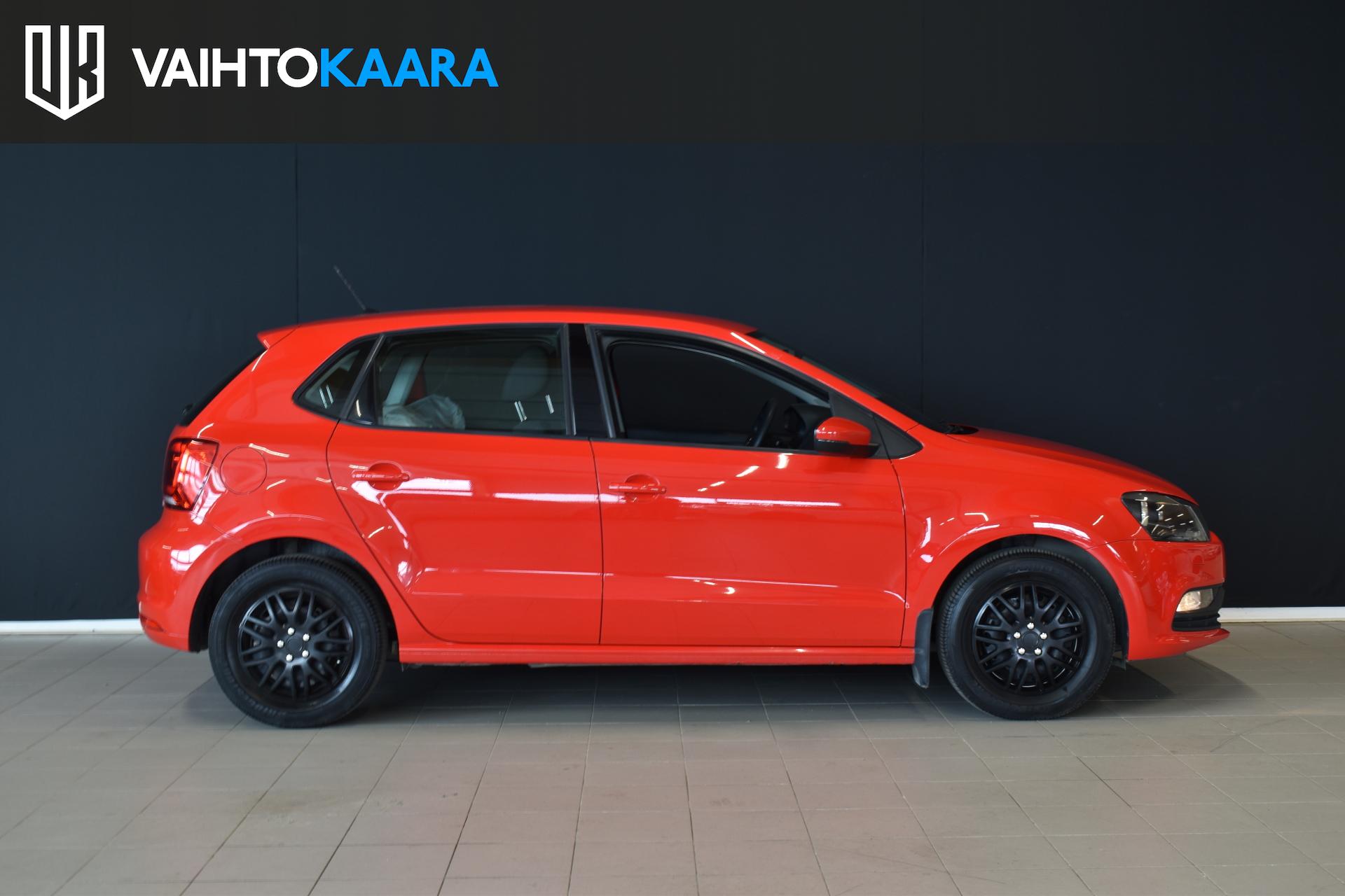 VOLKSWAGEN Polo 2015