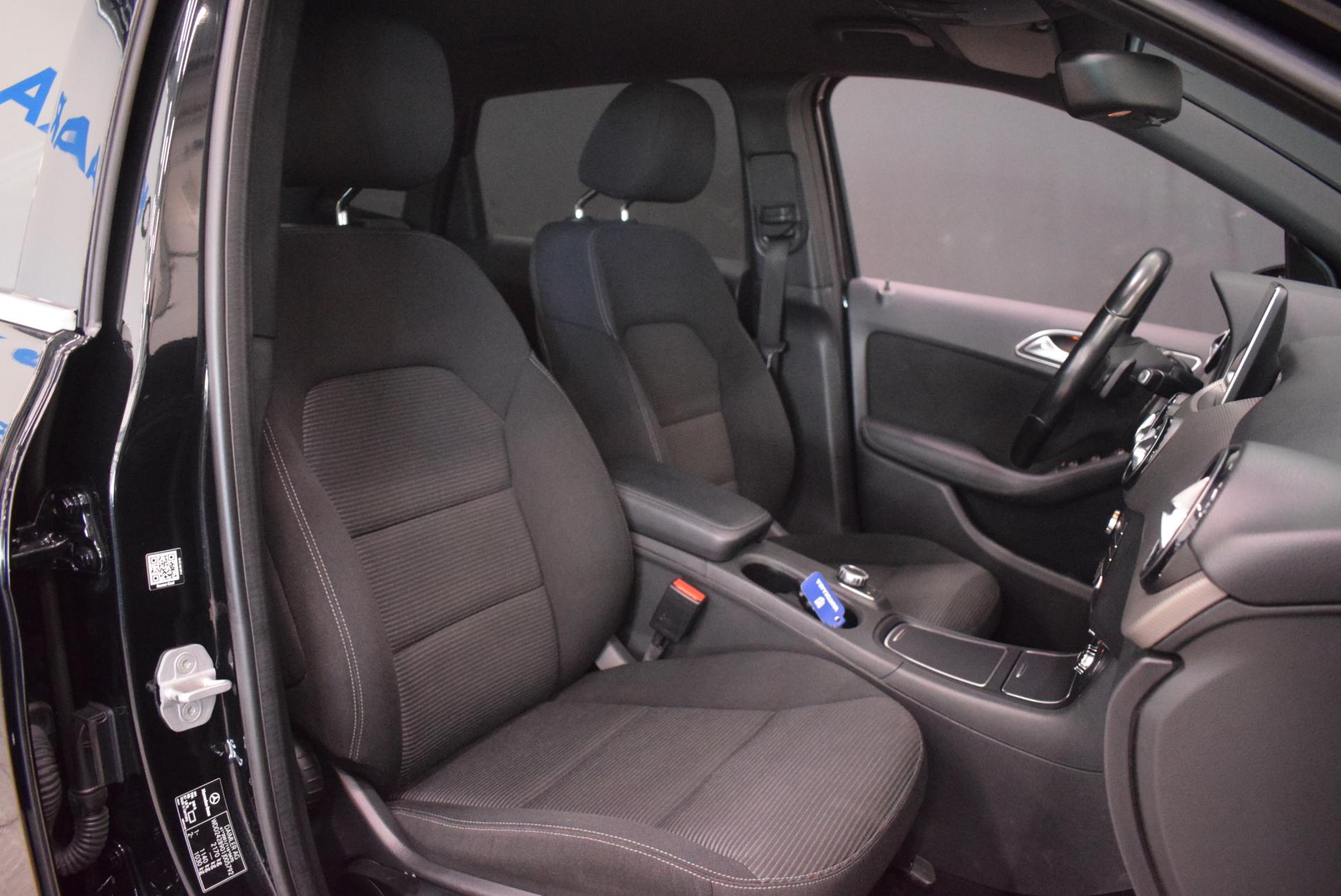 MERCEDES-BENZ B 2015