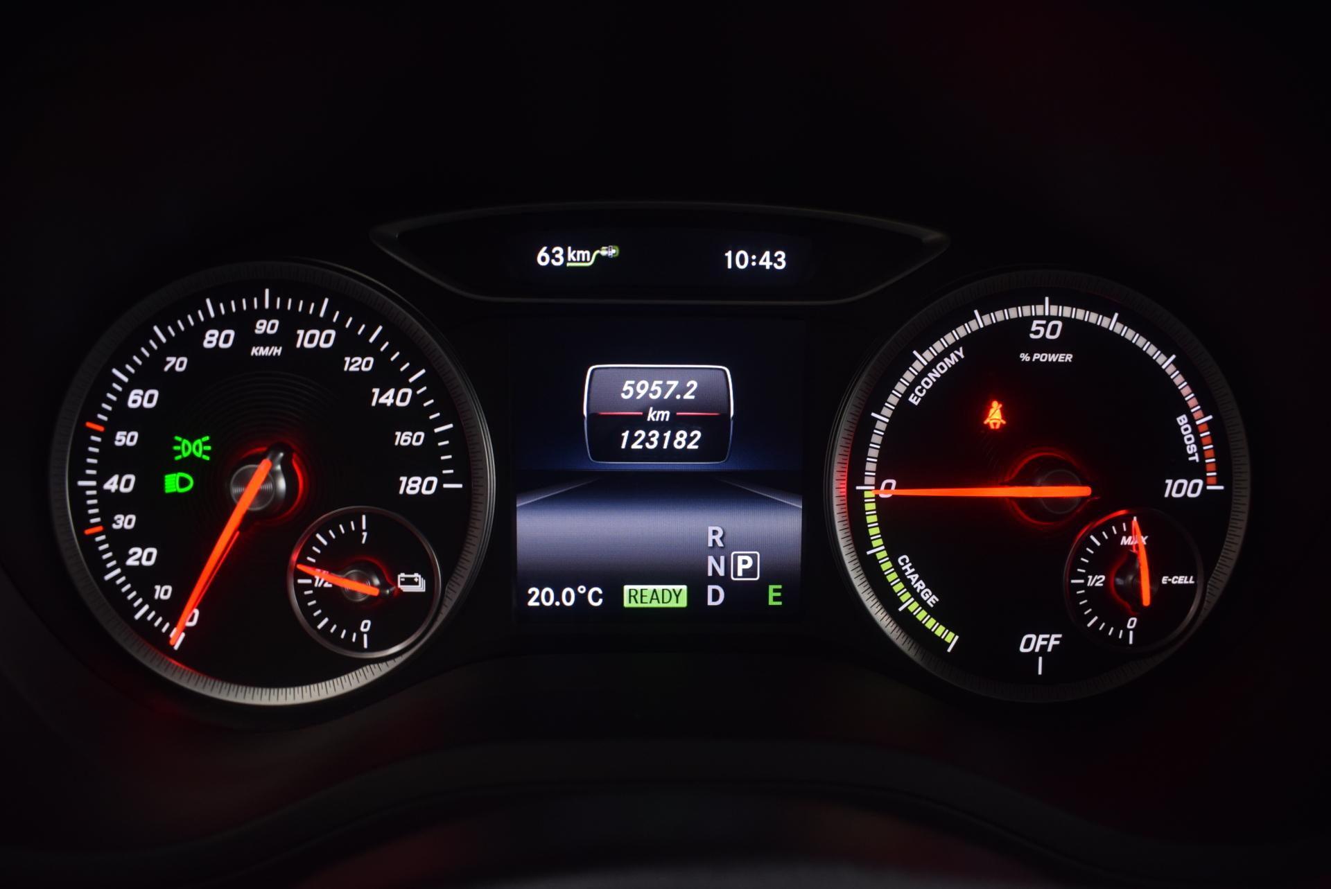 MERCEDES-BENZ B 2015