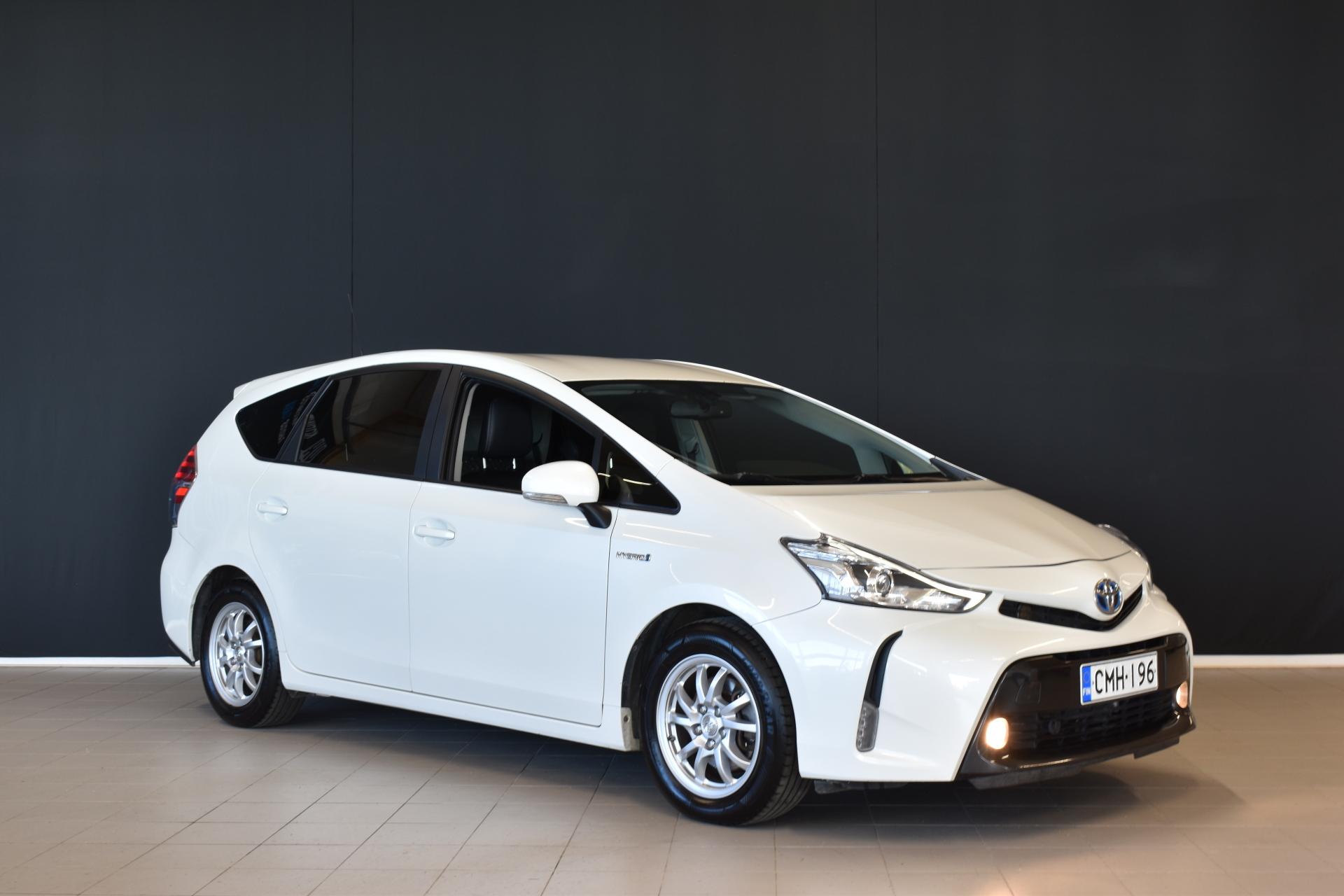 TOYOTA Prius+ 2016