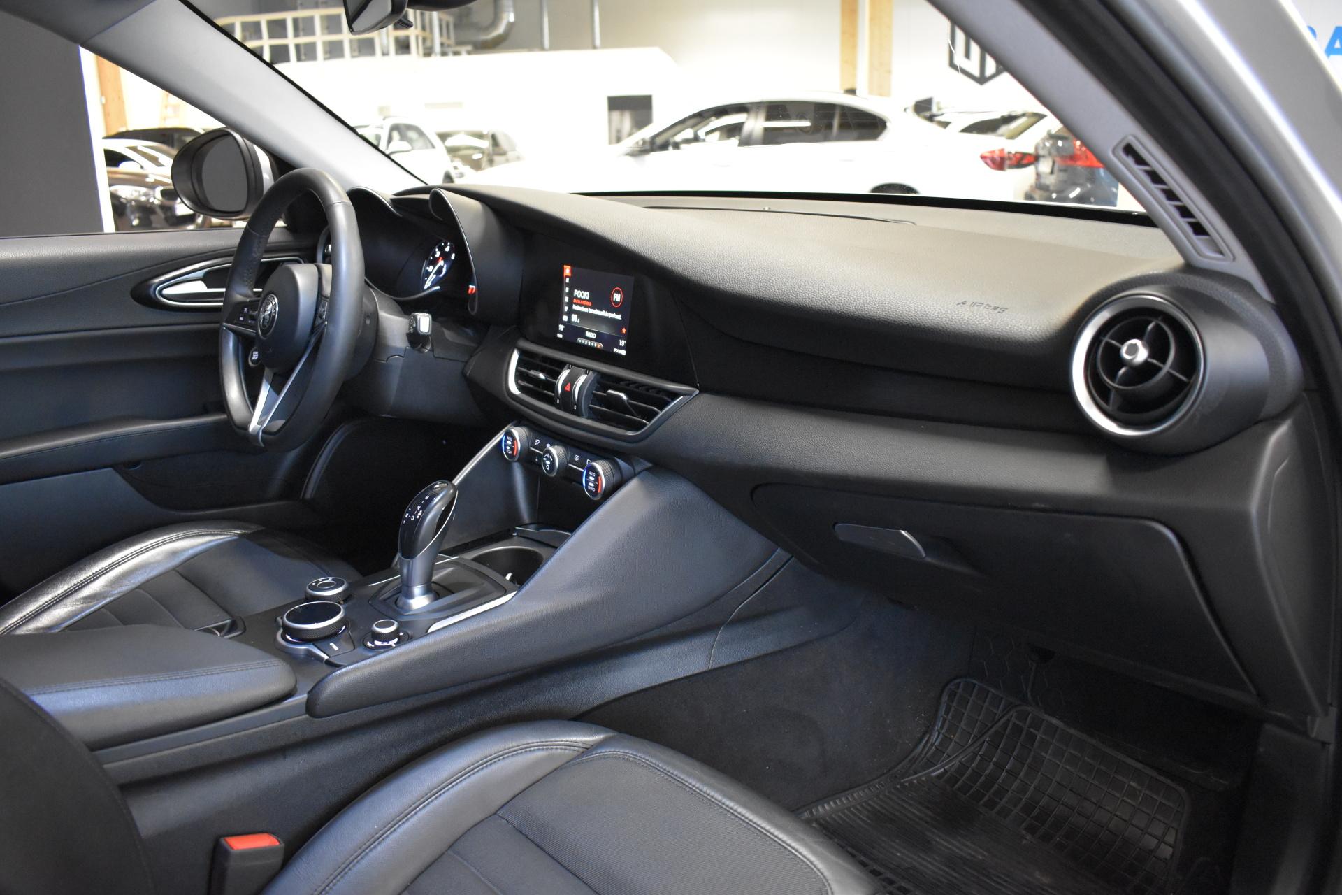 ALFA ROMEO Giulia 2017