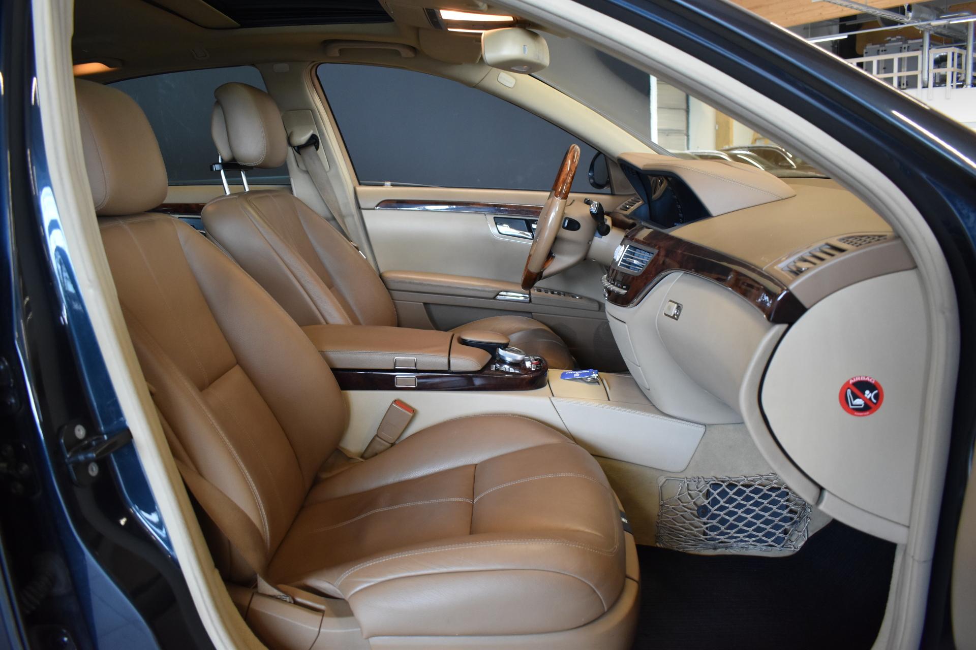 MERCEDES-BENZ S 2007