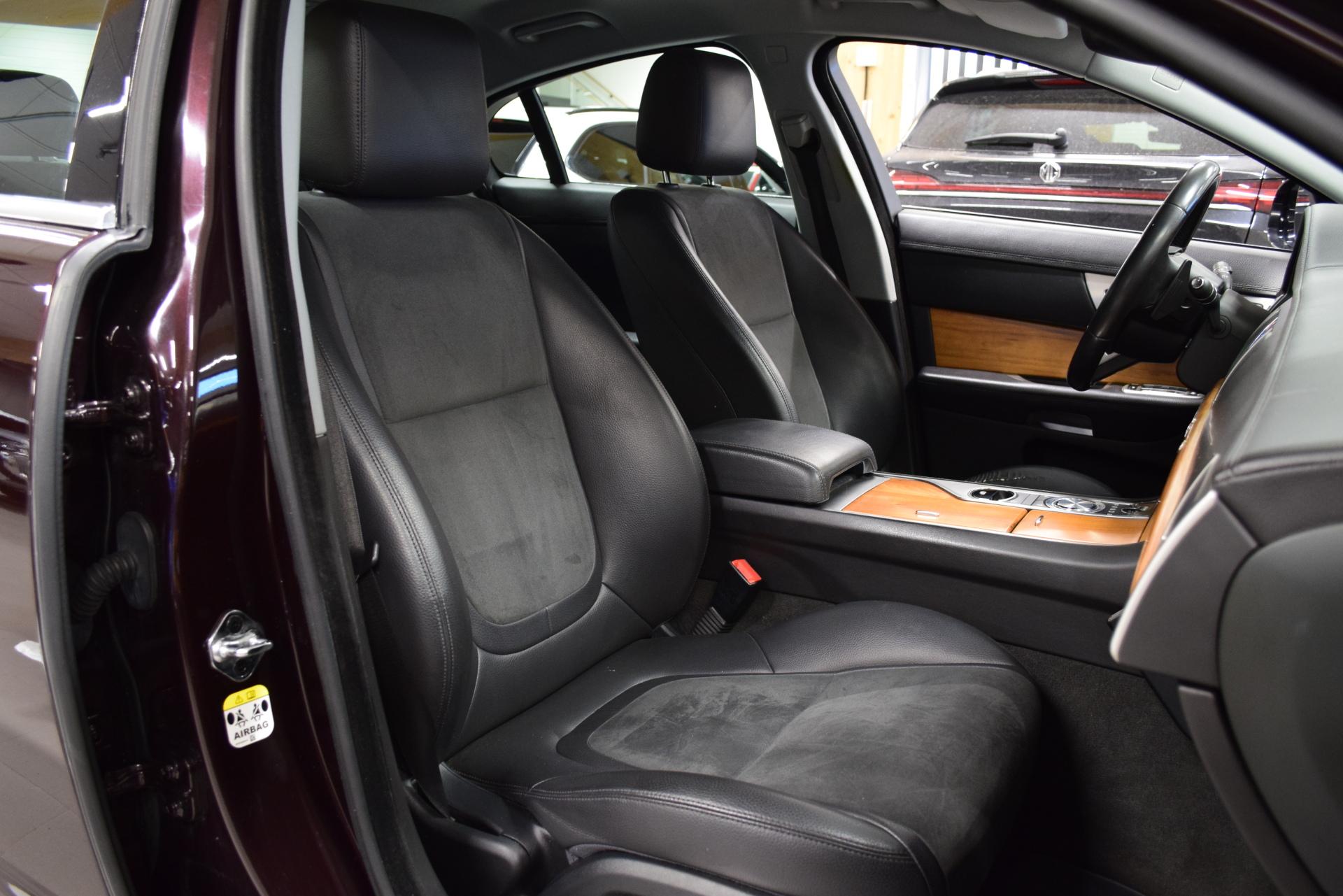 JAGUAR XF 2014