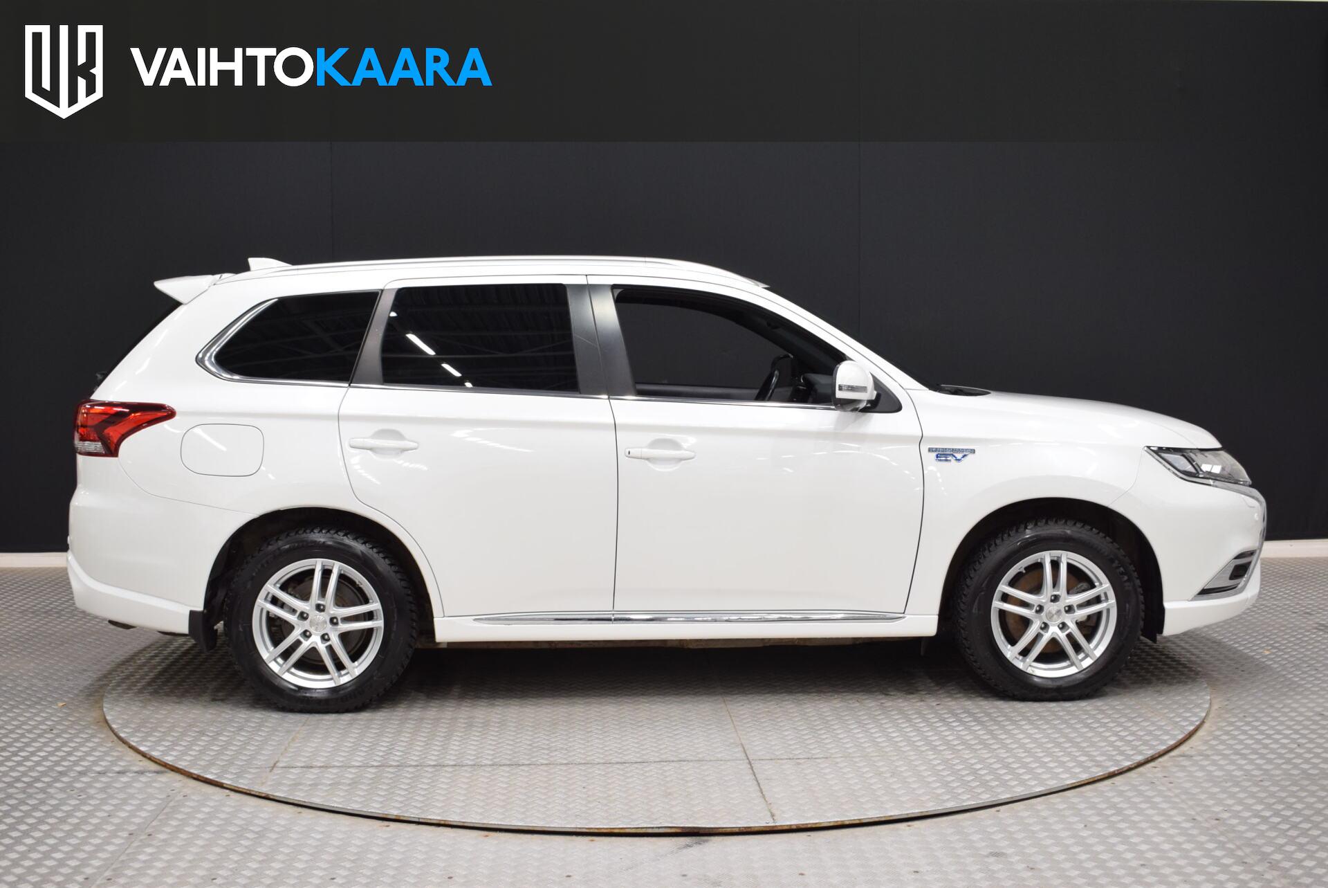 MITSUBISHI Outlander PHEV 2020