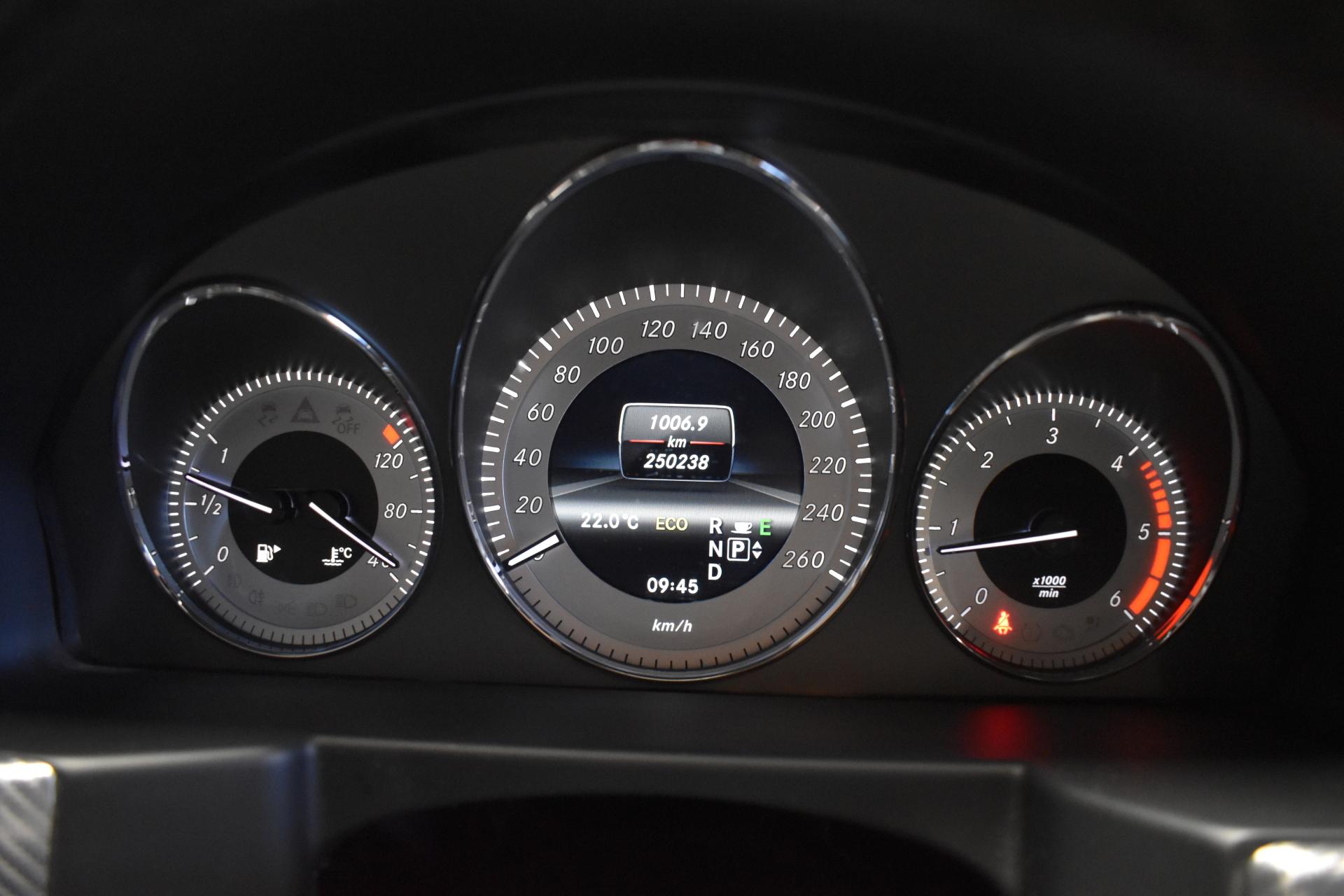 MERCEDES-BENZ GLK 2012