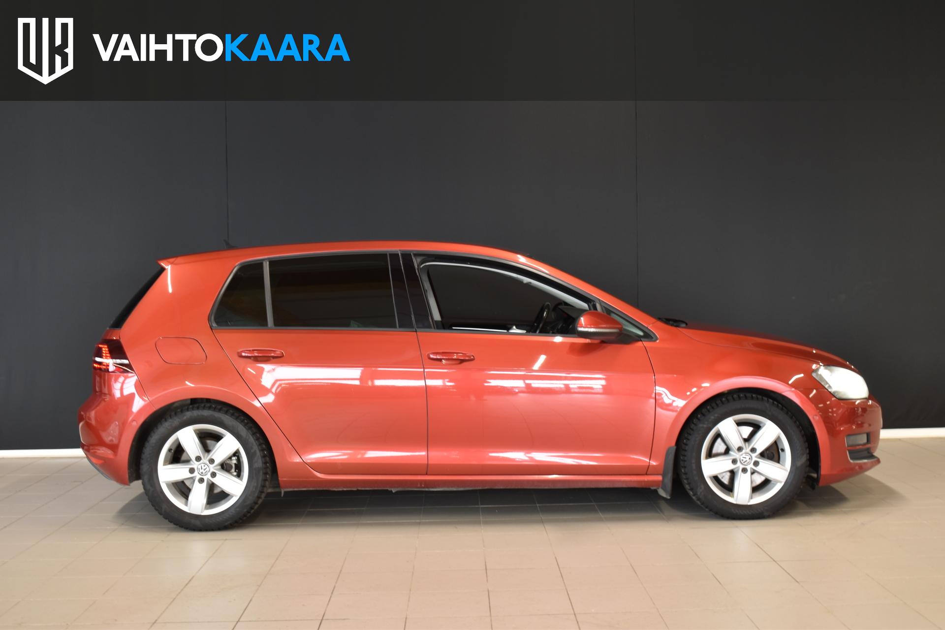 VOLKSWAGEN Golf 2013