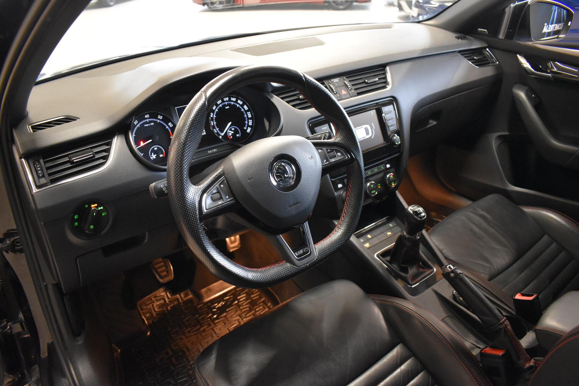 SKODA Octavia 2016
