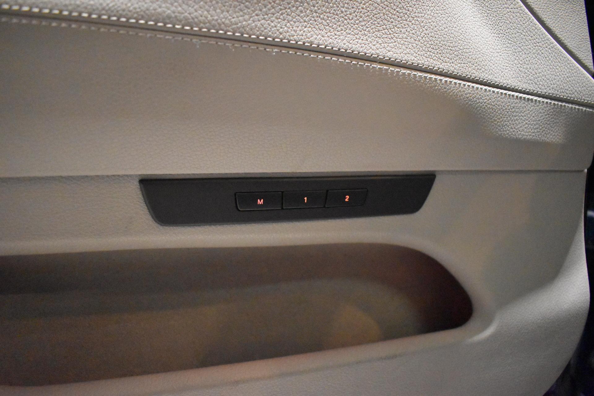 BMW 530 Gran Turismo 2011