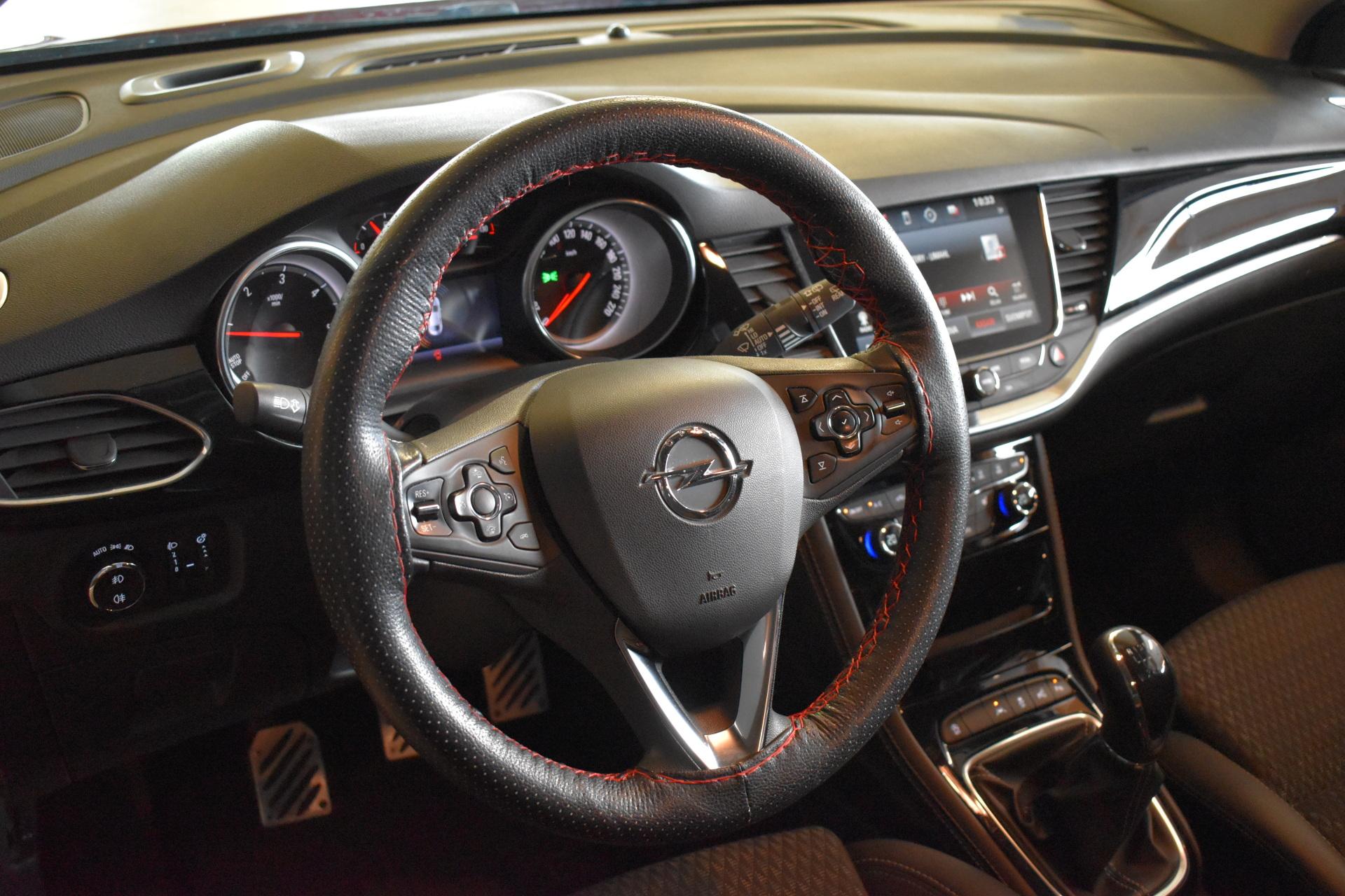 OPEL Astra 2017