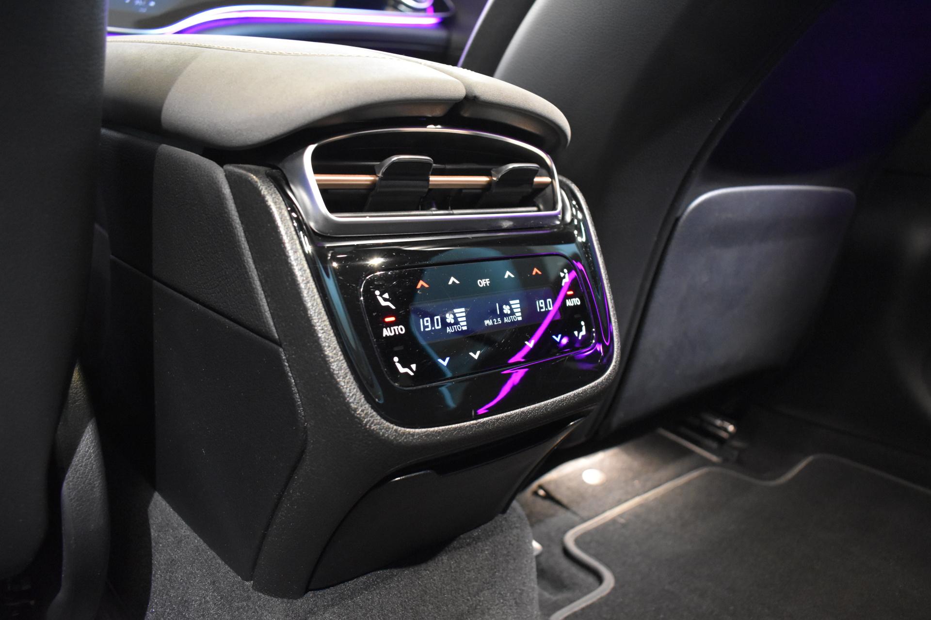 MERCEDES-BENZ EQS 2022