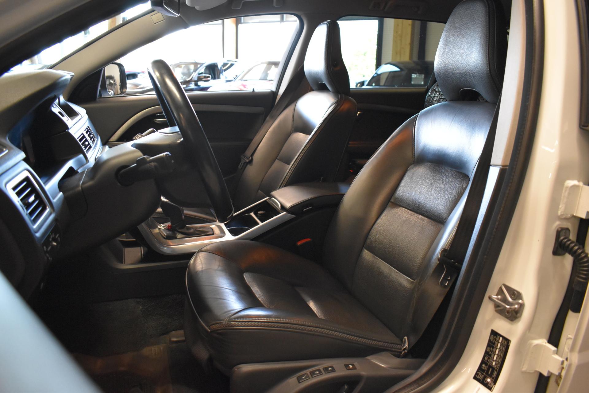 VOLVO XC70 2014