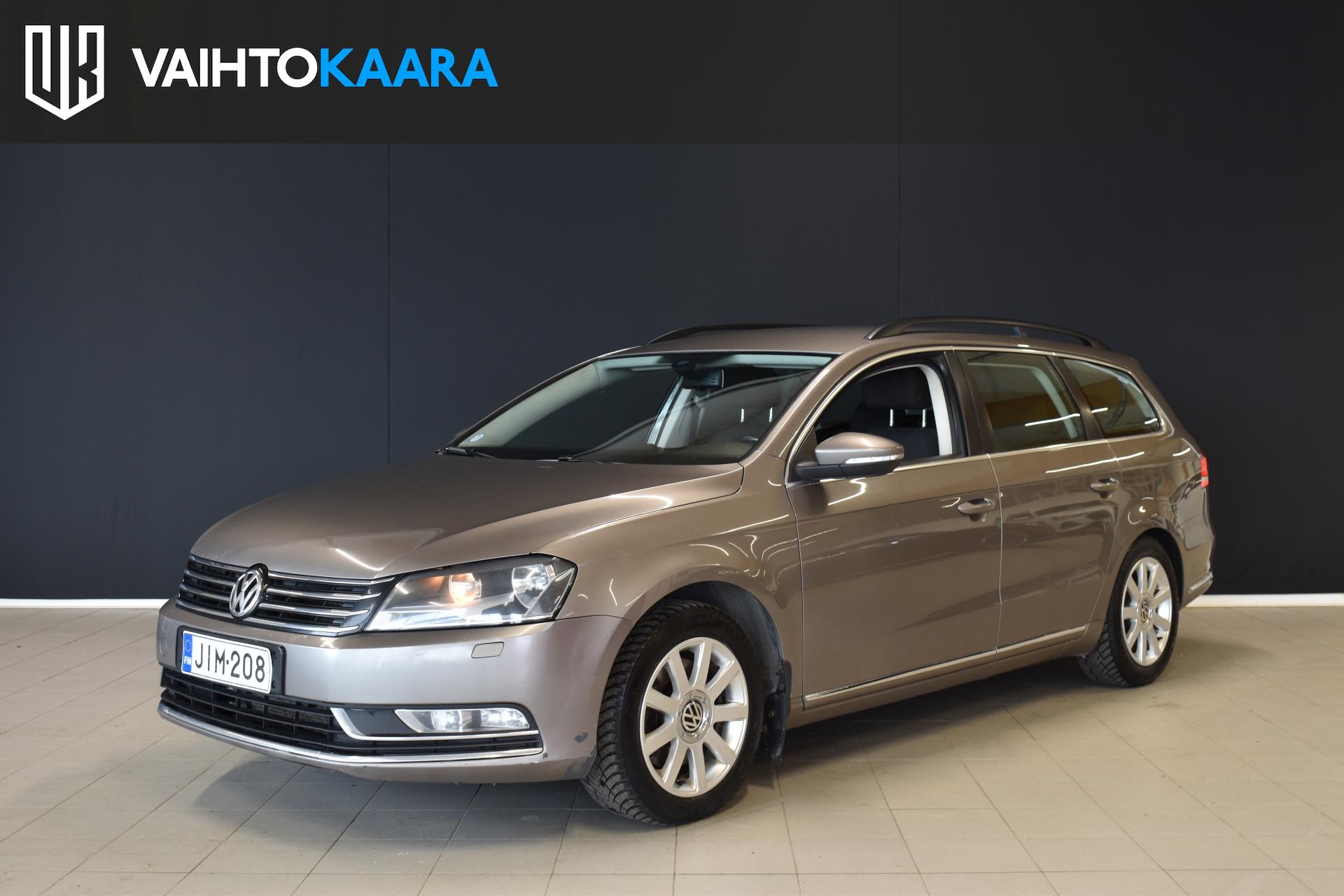 VOLKSWAGEN Passat 2011