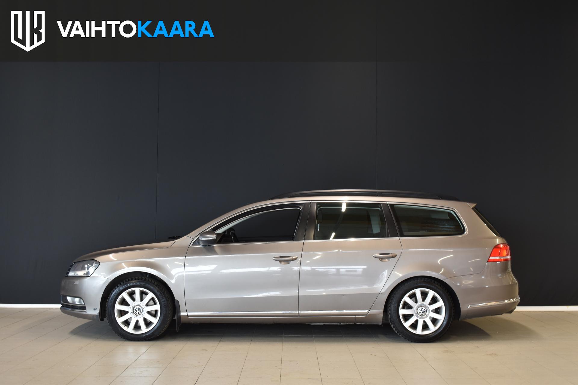 VOLKSWAGEN Passat 2011