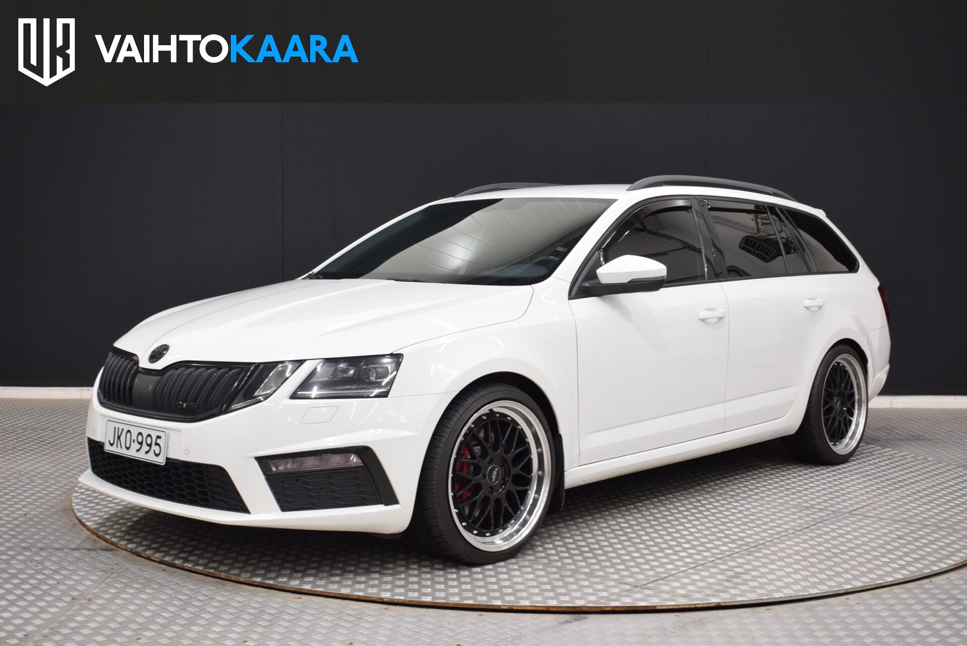 SKODA Octavia 1
