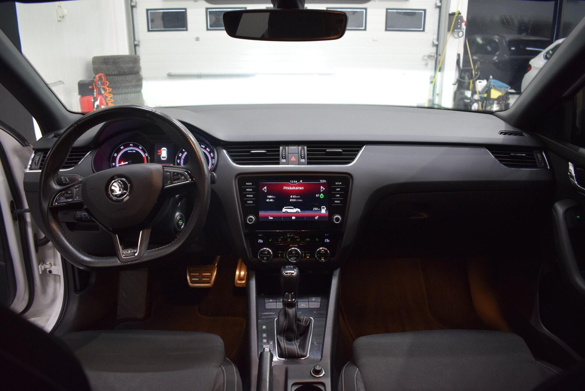 SKODA Octavia 15
