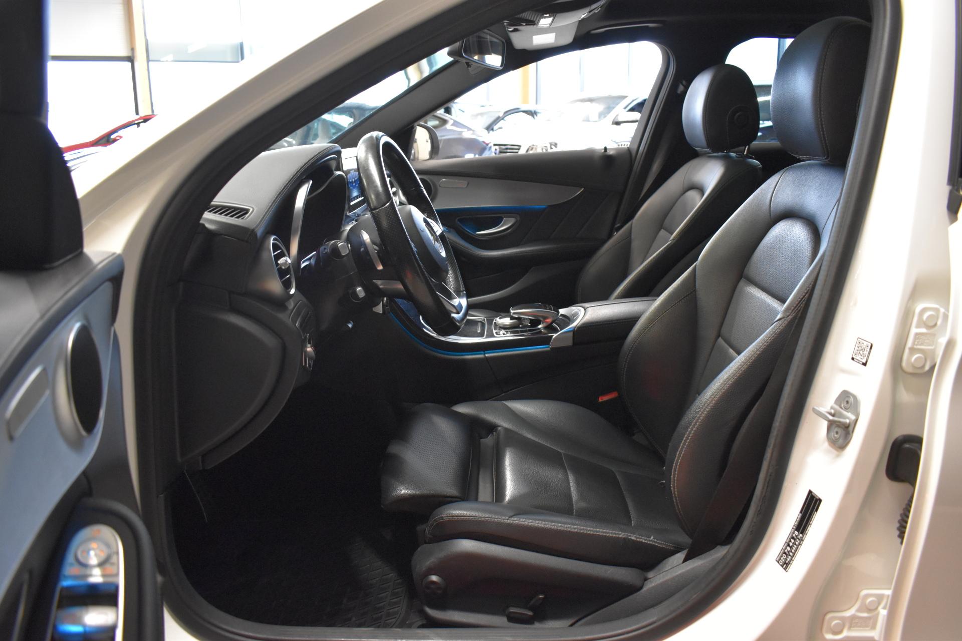 MERCEDES-BENZ C 2015