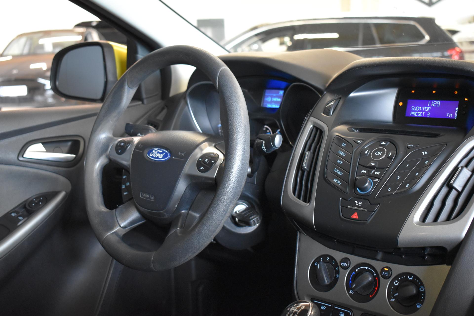 FORD Focus 2011