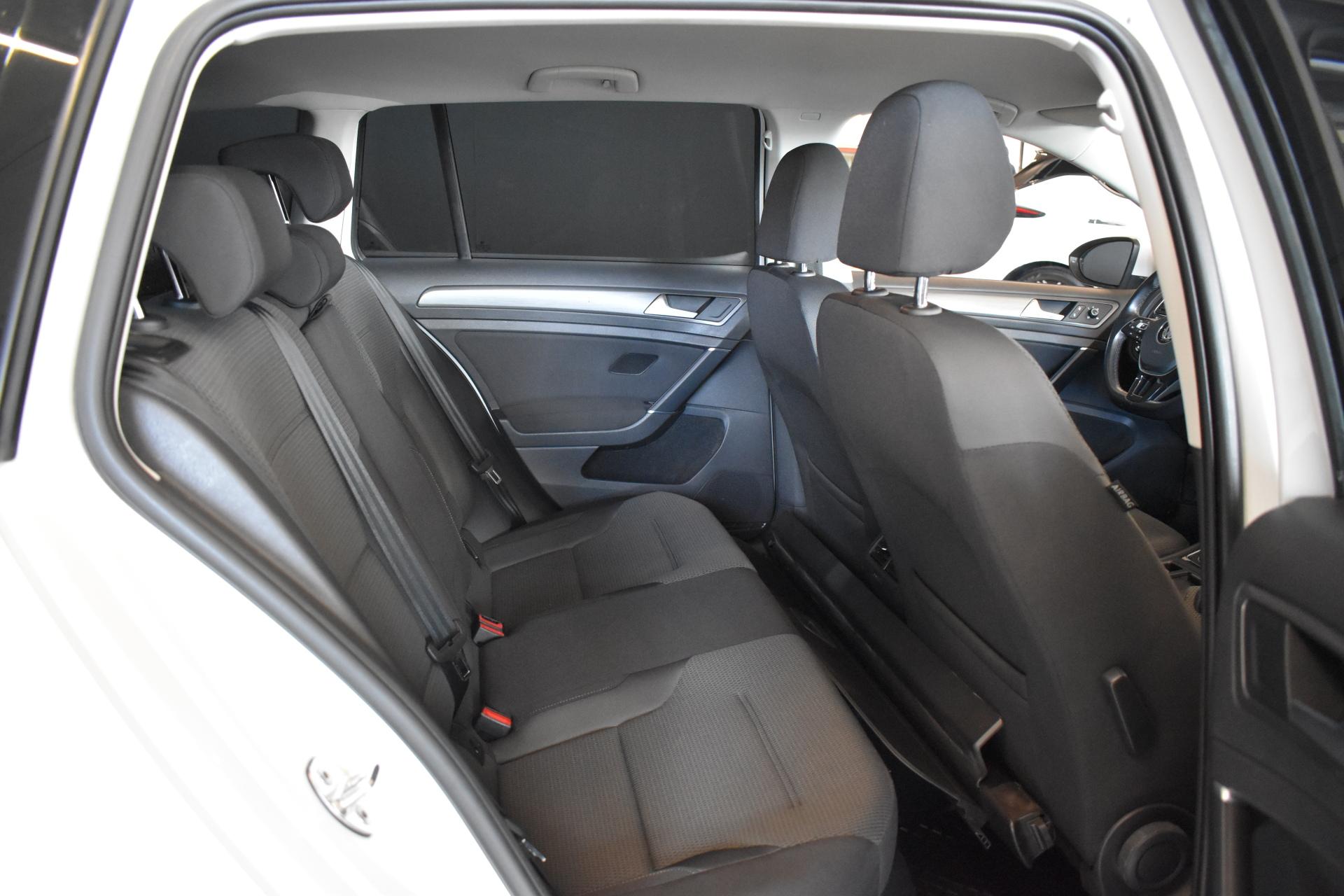 VOLKSWAGEN Golf 2018