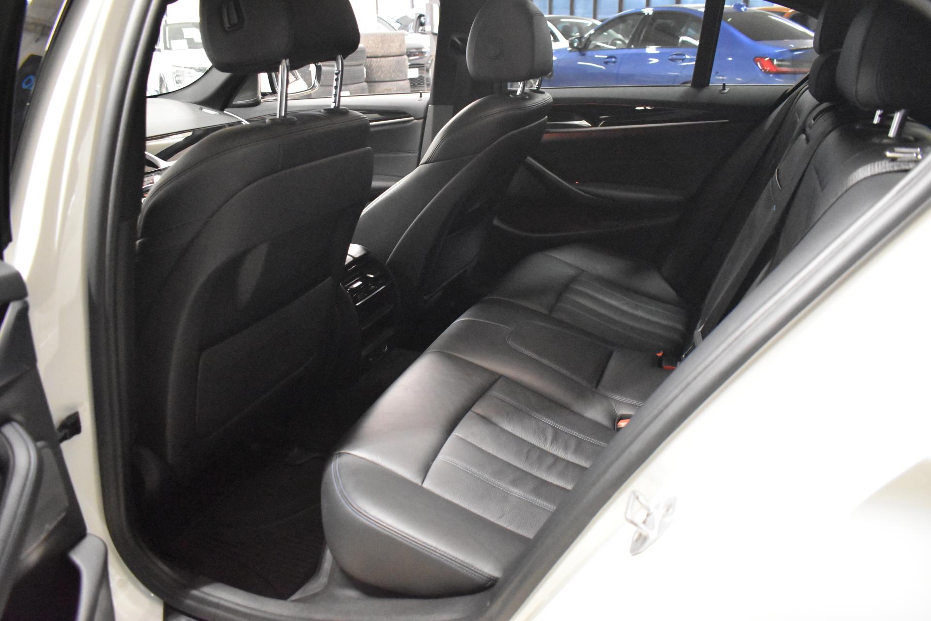 BMW 530 11