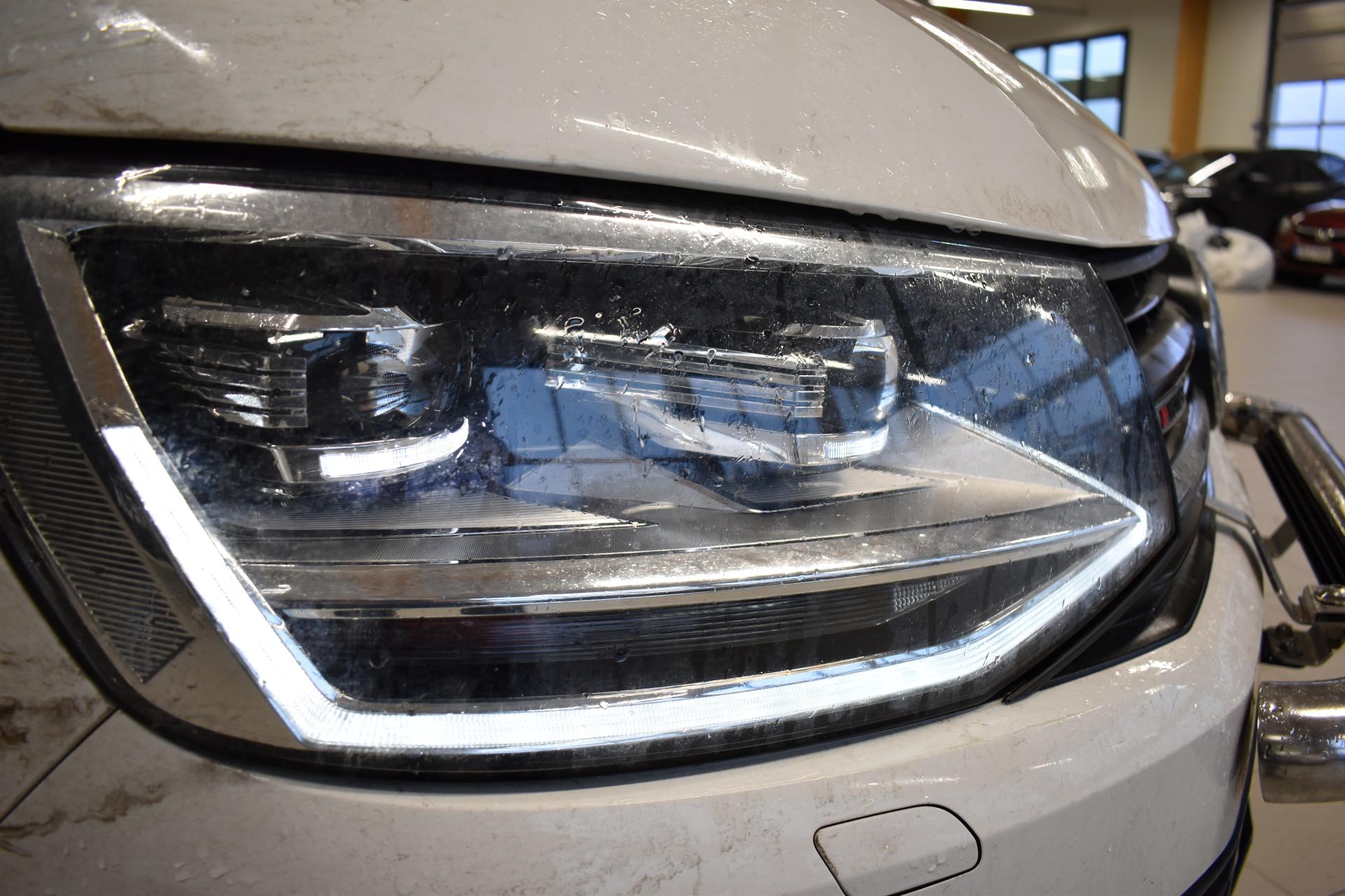 VOLKSWAGEN Transporter 2017