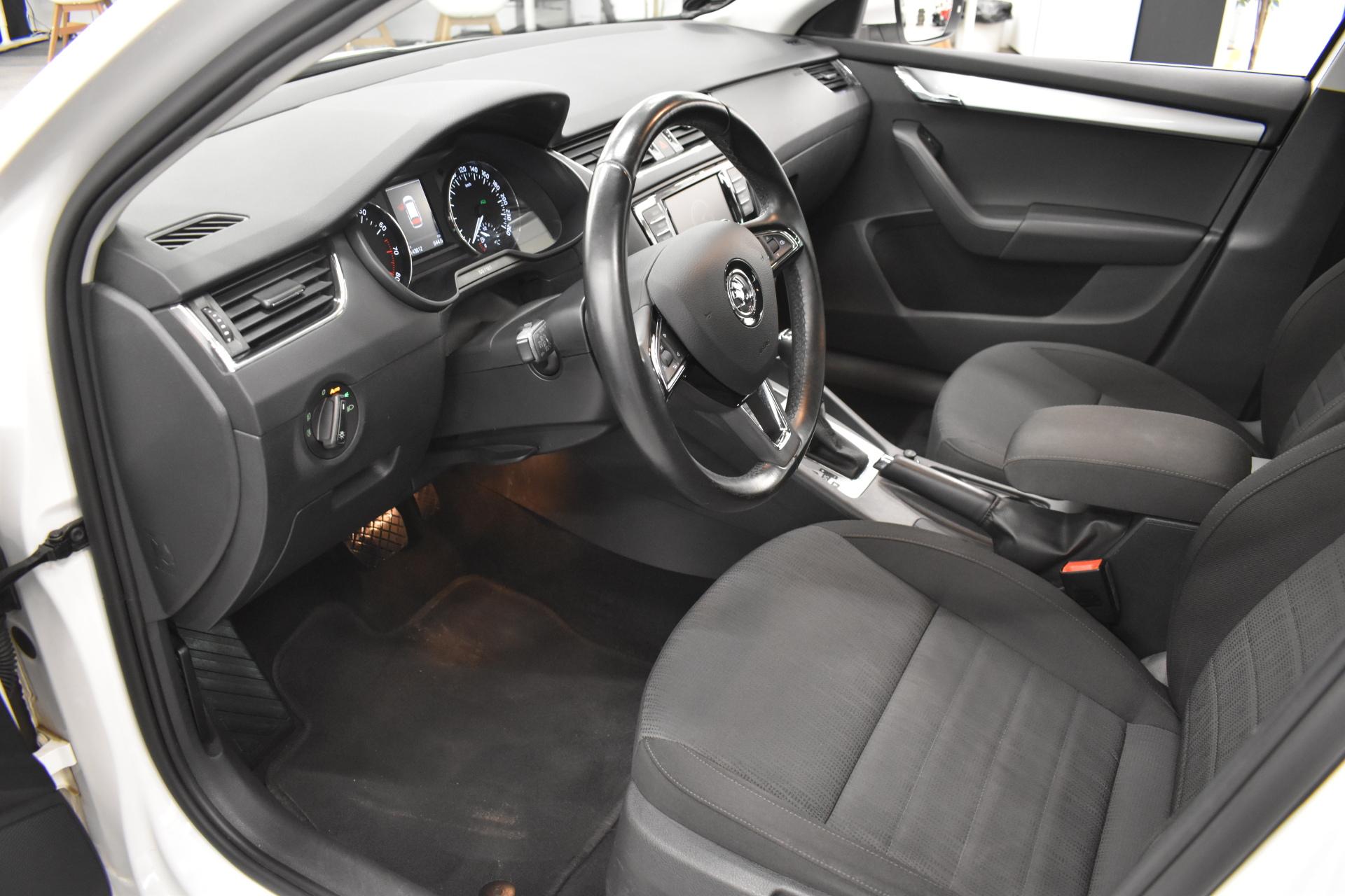 SKODA Octavia 11
