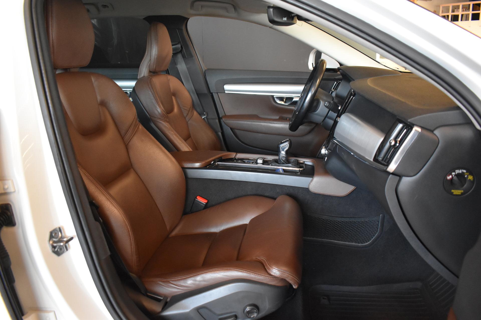 VOLVO V90 2020