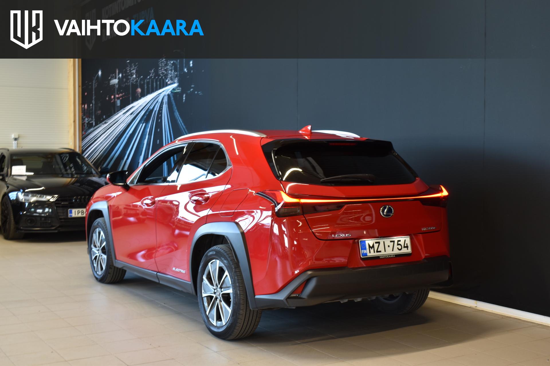 LEXUS UX 2021